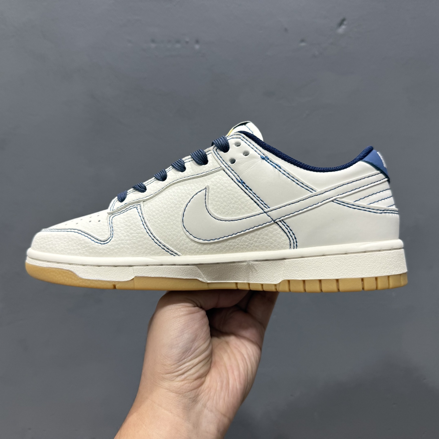 Nike SB Dunk Low 斯图西联名 蓝线生胶 周年高端定制 低帮休闲板鞋 JJ2508-559
