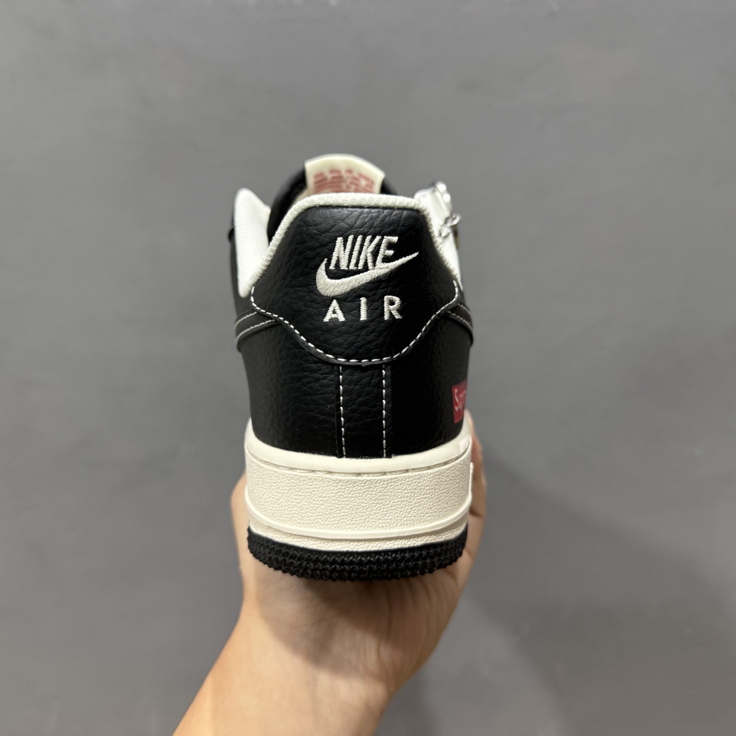 Nike Air Force 1'07 Low Supreme联名 米黑色 空军一号低帮休闲板鞋 HH7518-053