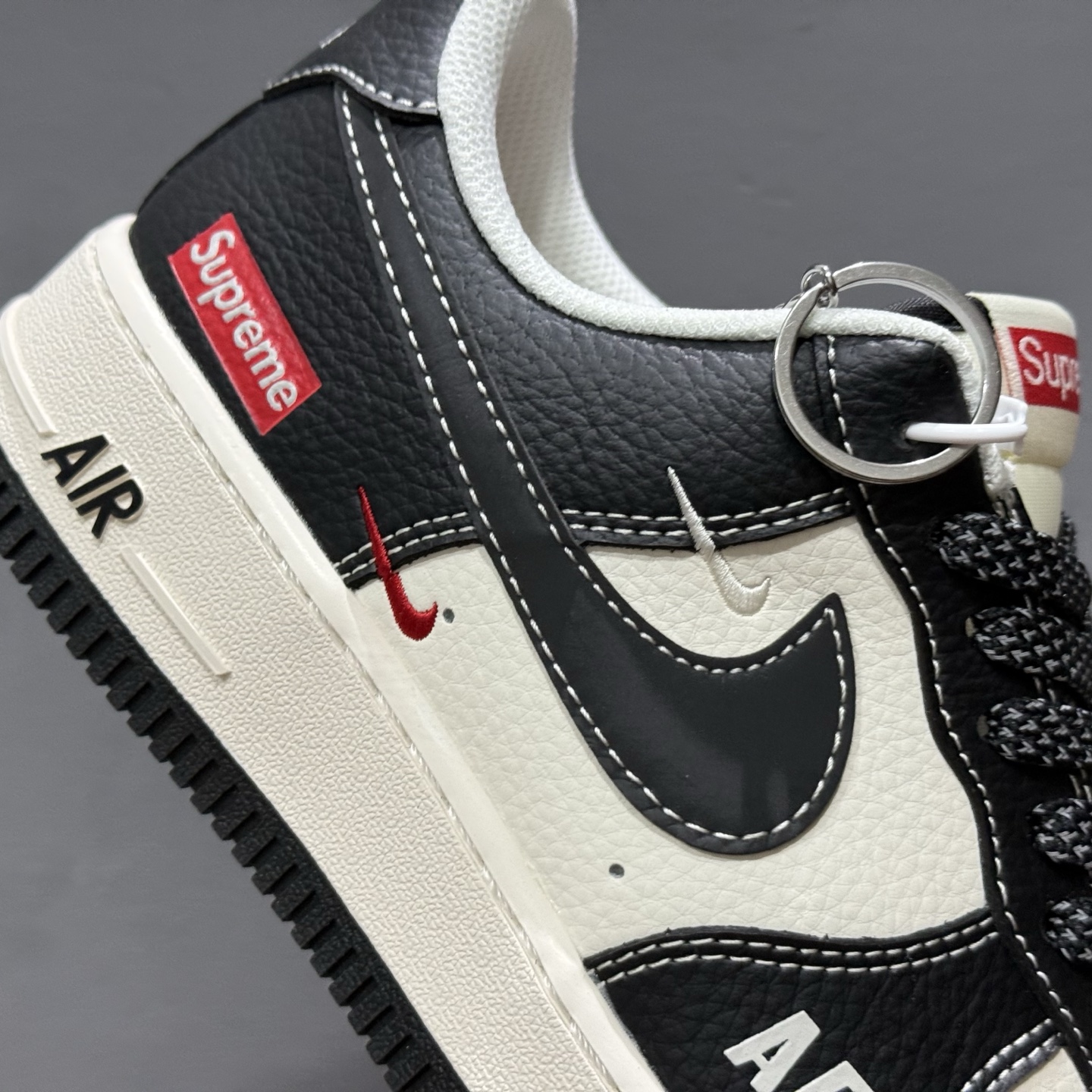 Nike Air Force 1'07 Low Supreme联名 米黑色 空军一号低帮休闲板鞋 HH7518-053