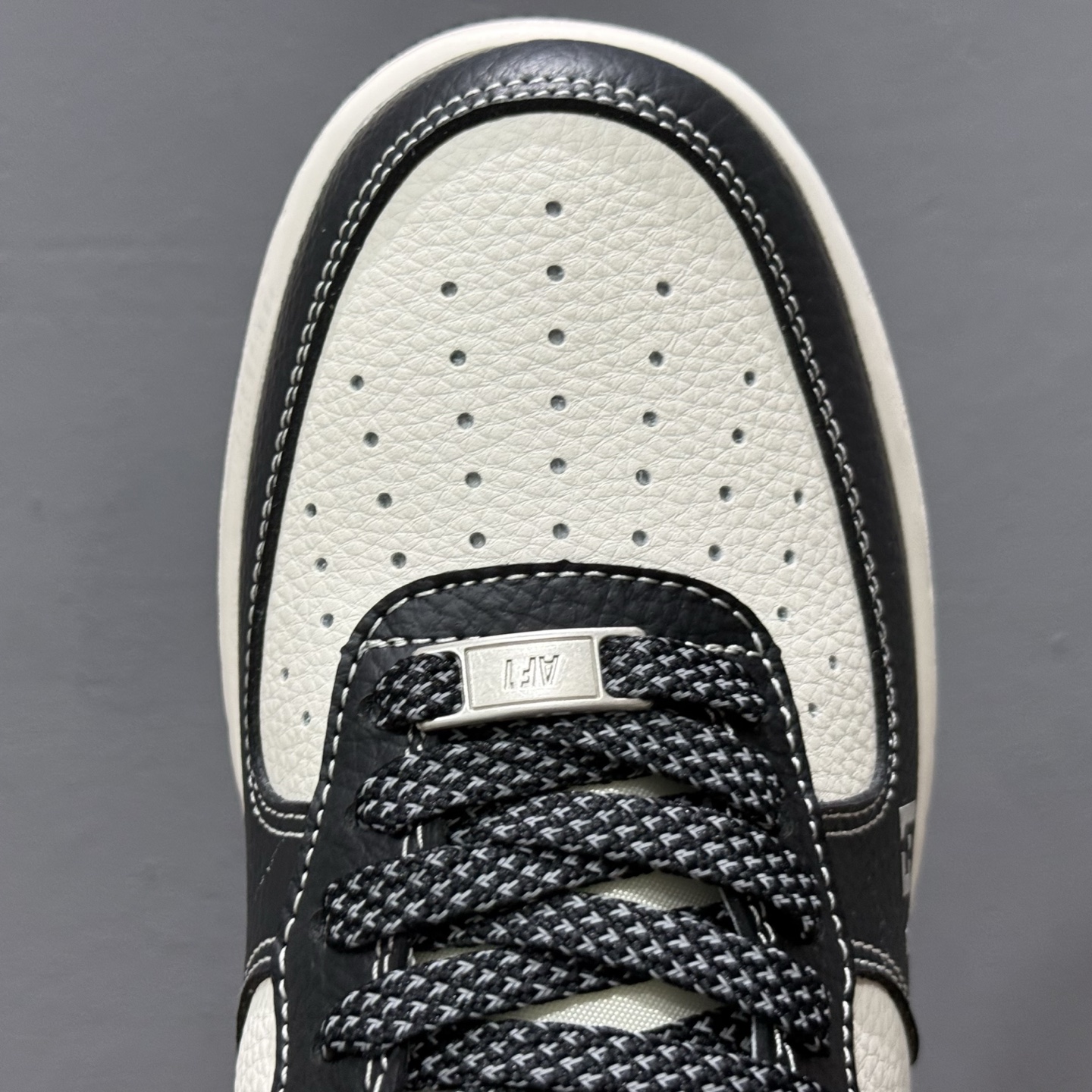 Nike Air Force 1'07 Low Supreme联名 米黑色 空军一号低帮休闲板鞋 HH7518-053