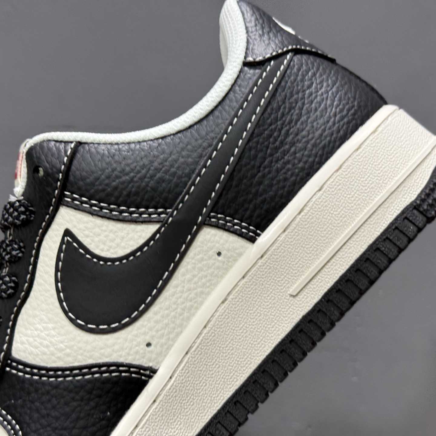 Nike Air Force 1'07 Low Supreme联名 米黑色 空军一号低帮休闲板鞋 HH7518-053