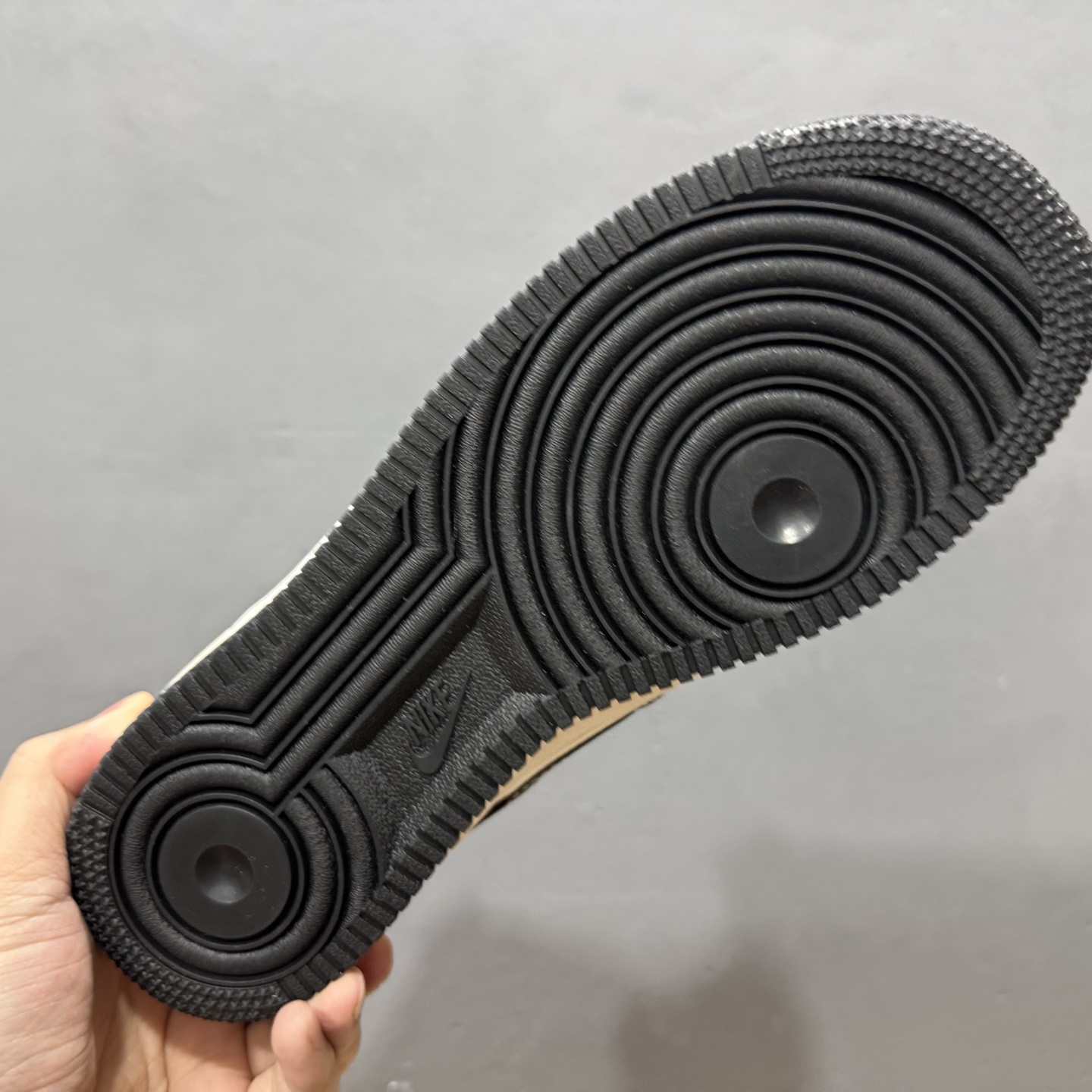 Nike Air Force 1'07 Low Supreme联名 米黑色 空军一号低帮休闲板鞋 HH7518-053