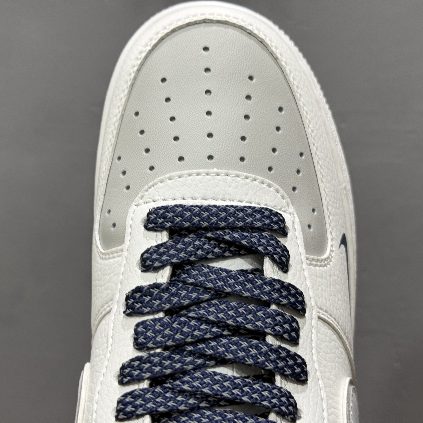 白黑灰勾NIke Air Force 1 ‘07 Low 空军一号 低帮 运动鞋 休闲鞋 DQ6628-156
