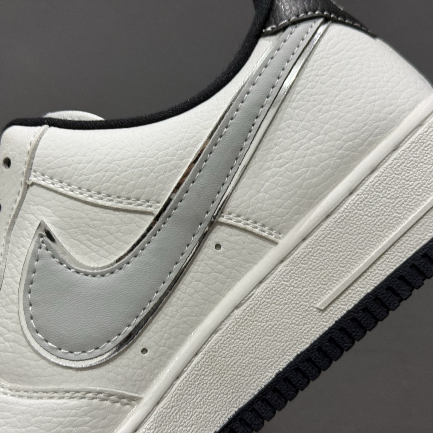 白黑灰勾NIke Air Force 1 ‘07 Low 空军一号 低帮 运动鞋 休闲鞋 DQ6628-156