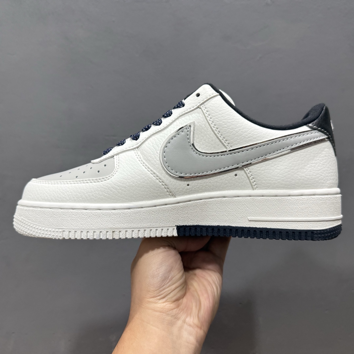 白黑灰勾NIke Air Force 1 ‘07 Low 空军一号 低帮 运动鞋 休闲鞋 DQ6628-156