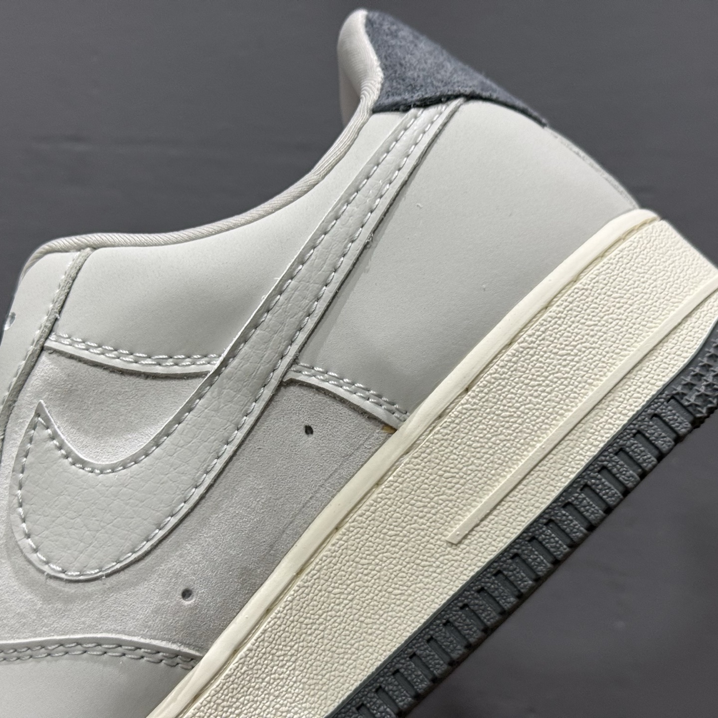 Nike Air Force 1'07 Low 迪奥联名 古典灰 空军一号低帮休闲板鞋 DF0188-041