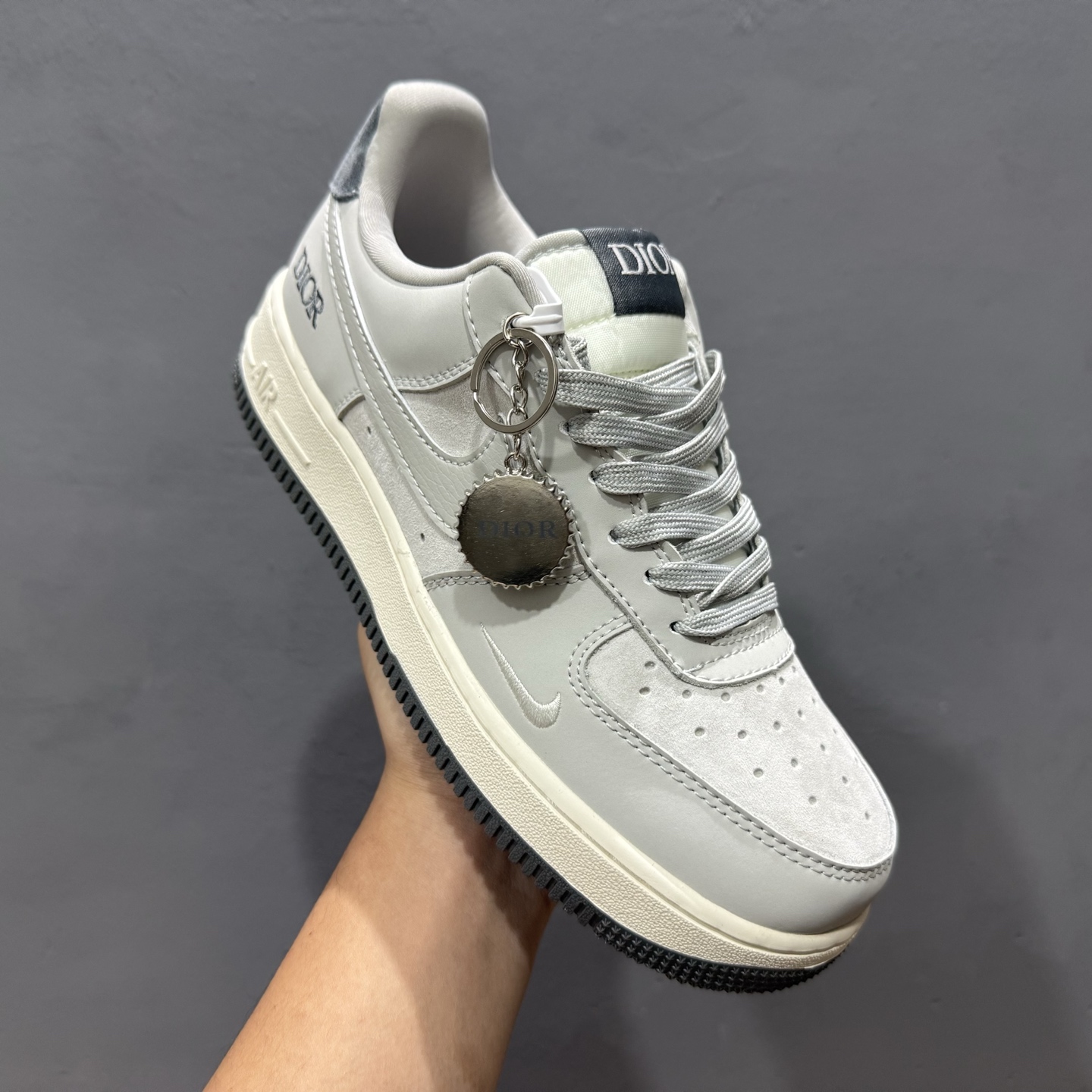 Nike Air Force 1'07 Low 迪奥联名 古典灰 空军一号低帮休闲板鞋 DF0188-041
