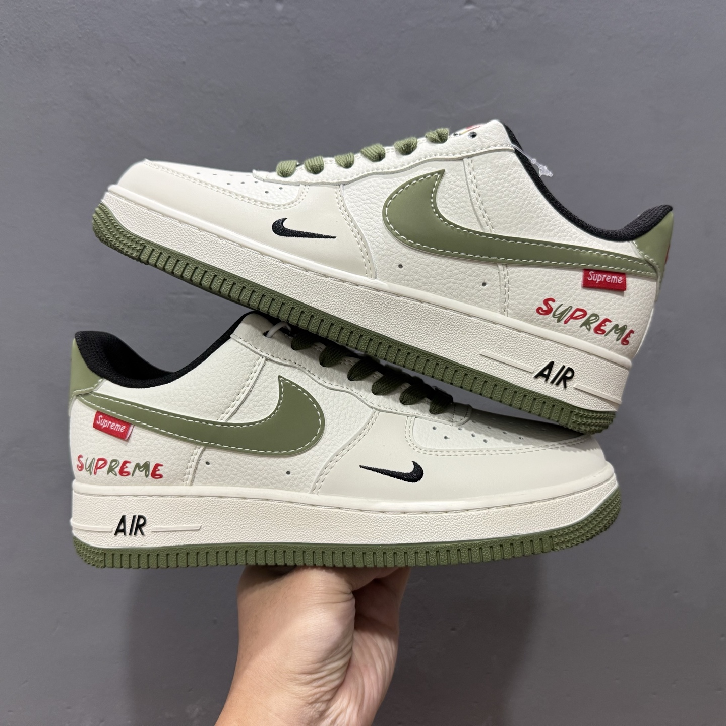 Nike Air Force 1'07 Low Supreme联名 军绿红标 空军一号低帮休闲板鞋 XS1958-566