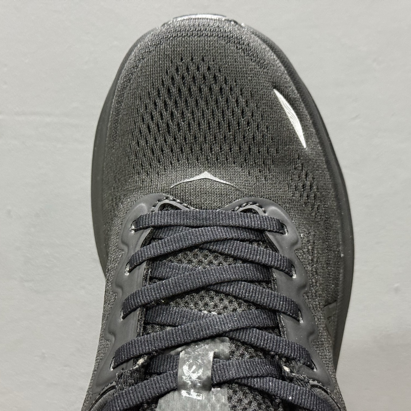 HOKA ONE ONE Bondi 9 邦迪九代跑步鞋 灰白色 1162012/CYWH