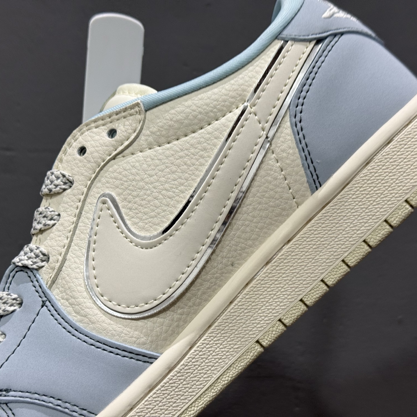 Travis Scott x Fragment Design × Air Jordan 1 Low sP A1 乔1折 倒西联名 浅蔬泼墨 低帮文化休闲板鞋 ZH2598-249