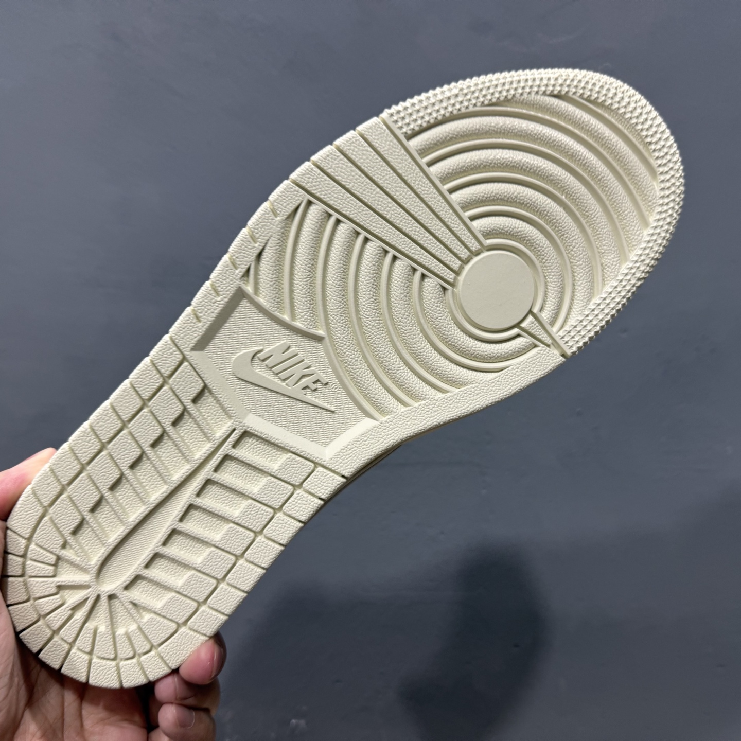 Travis Scott x Fragment Design × Air Jordan 1 Low sP A1 乔1折 倒西联名 浅蔬泼墨 低帮文化休闲板鞋 ZH2598-249