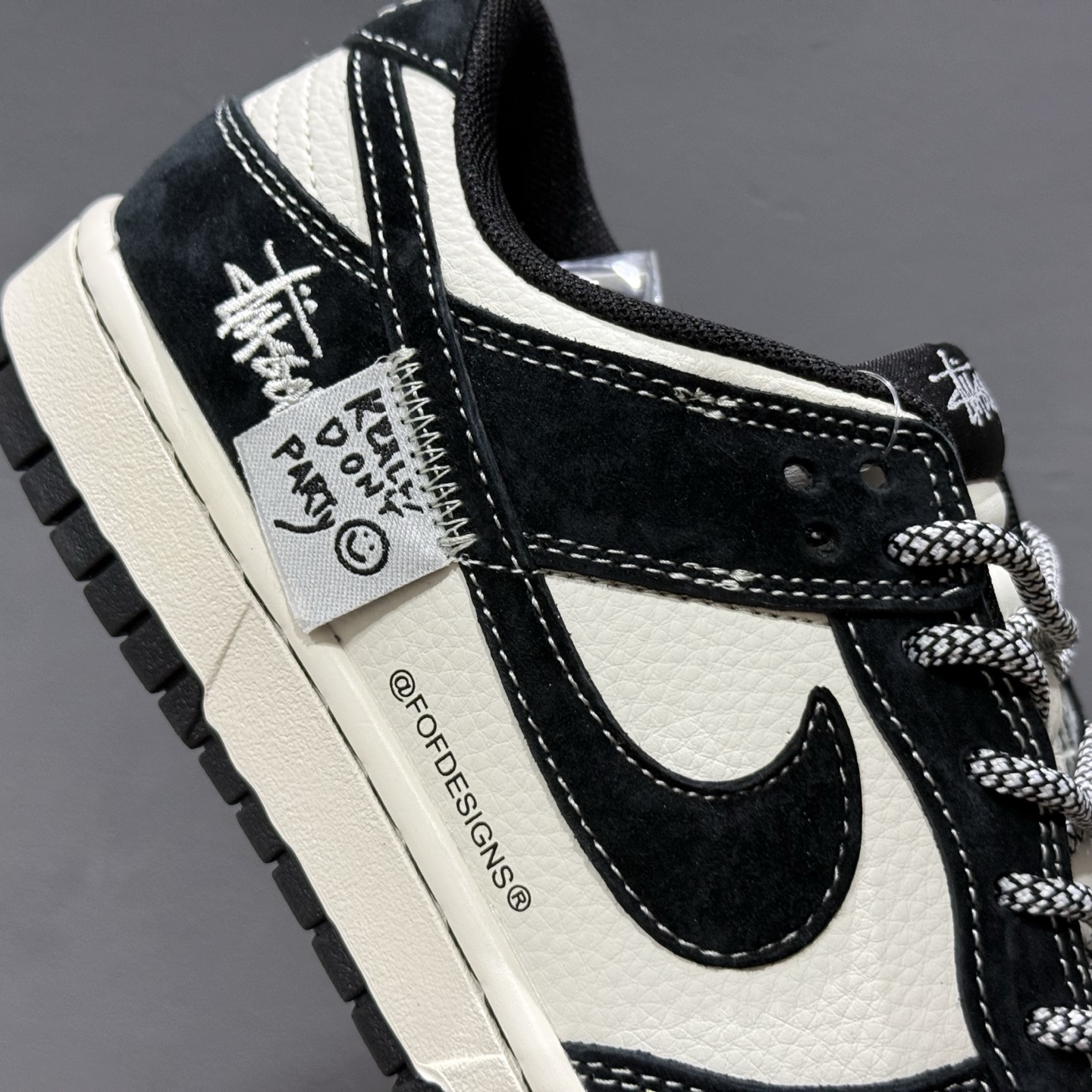 Nike SB Dunk Low 斯图西系列 贴布黑勾 周年高端定制 低帮休闲板鞋 YX5066-295