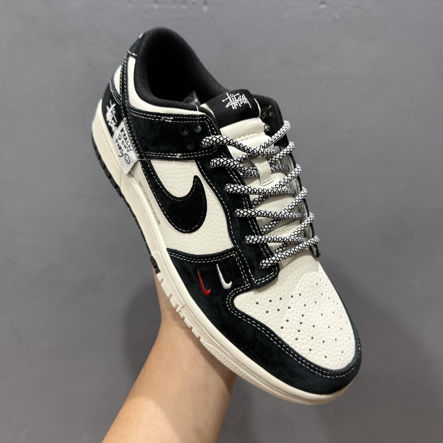 Nike SB Dunk Low 斯图西系列 贴布黑勾 周年高端定制 低帮休闲板鞋 YX5066-295