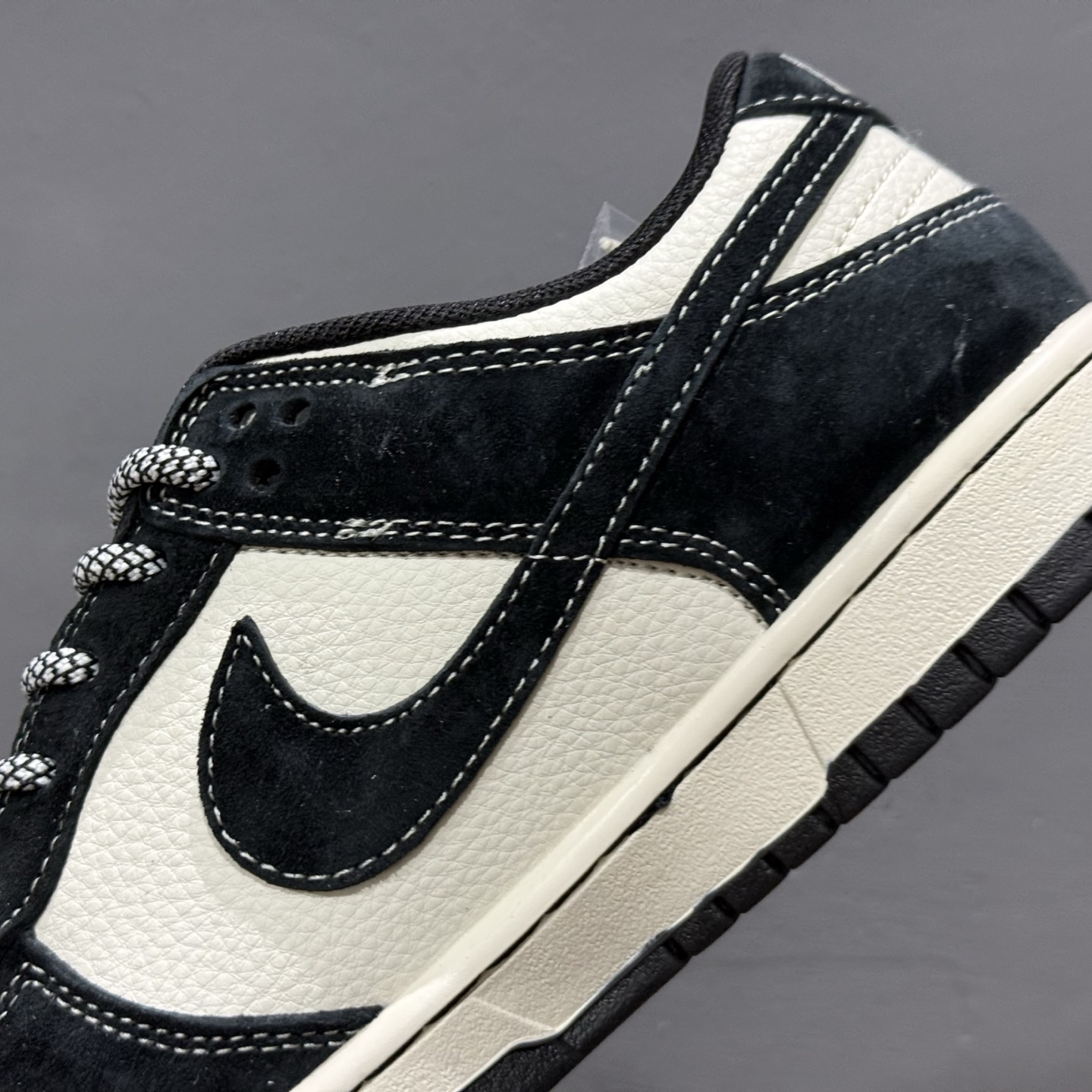 Nike SB Dunk Low 斯图西系列 贴布黑勾 周年高端定制 低帮休闲板鞋 YX5066-295