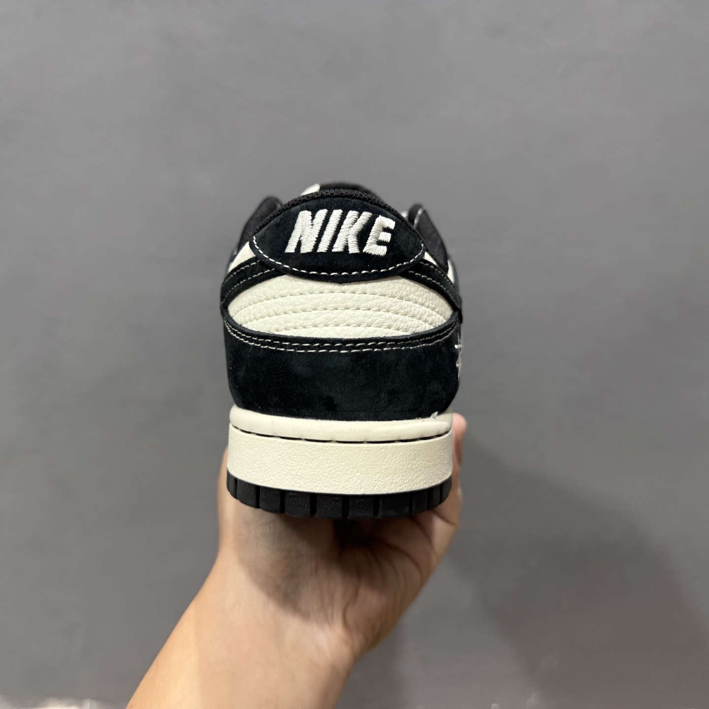 Nike SB Dunk Low 斯图西系列 贴布黑勾 周年高端定制 低帮休闲板鞋 YX5066-295