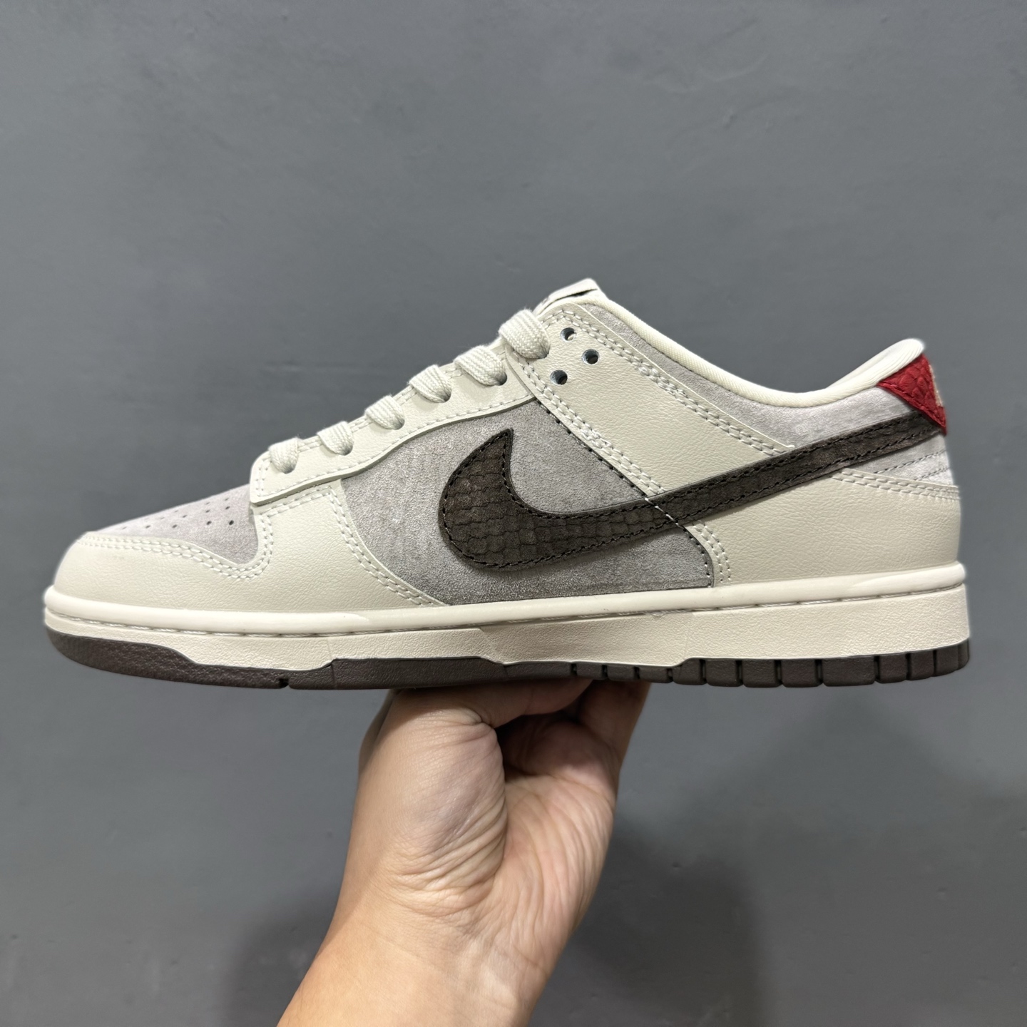 Nike SB Dunk Low LV联名红尾巧克力 周年高端定制 低帮休闲板鞋 XX3168-123