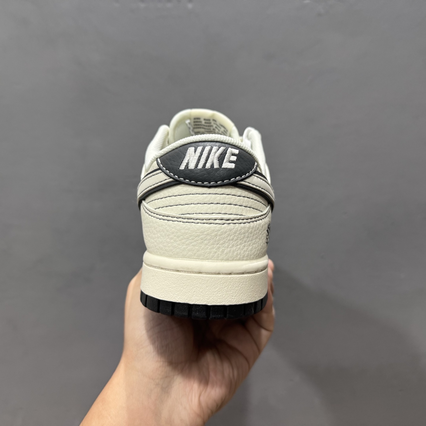 Nike SB Dunk Low 斯图西联名米 黑骷髅头 周年高端定制 低帮休闲板鞋 ZH2598-270