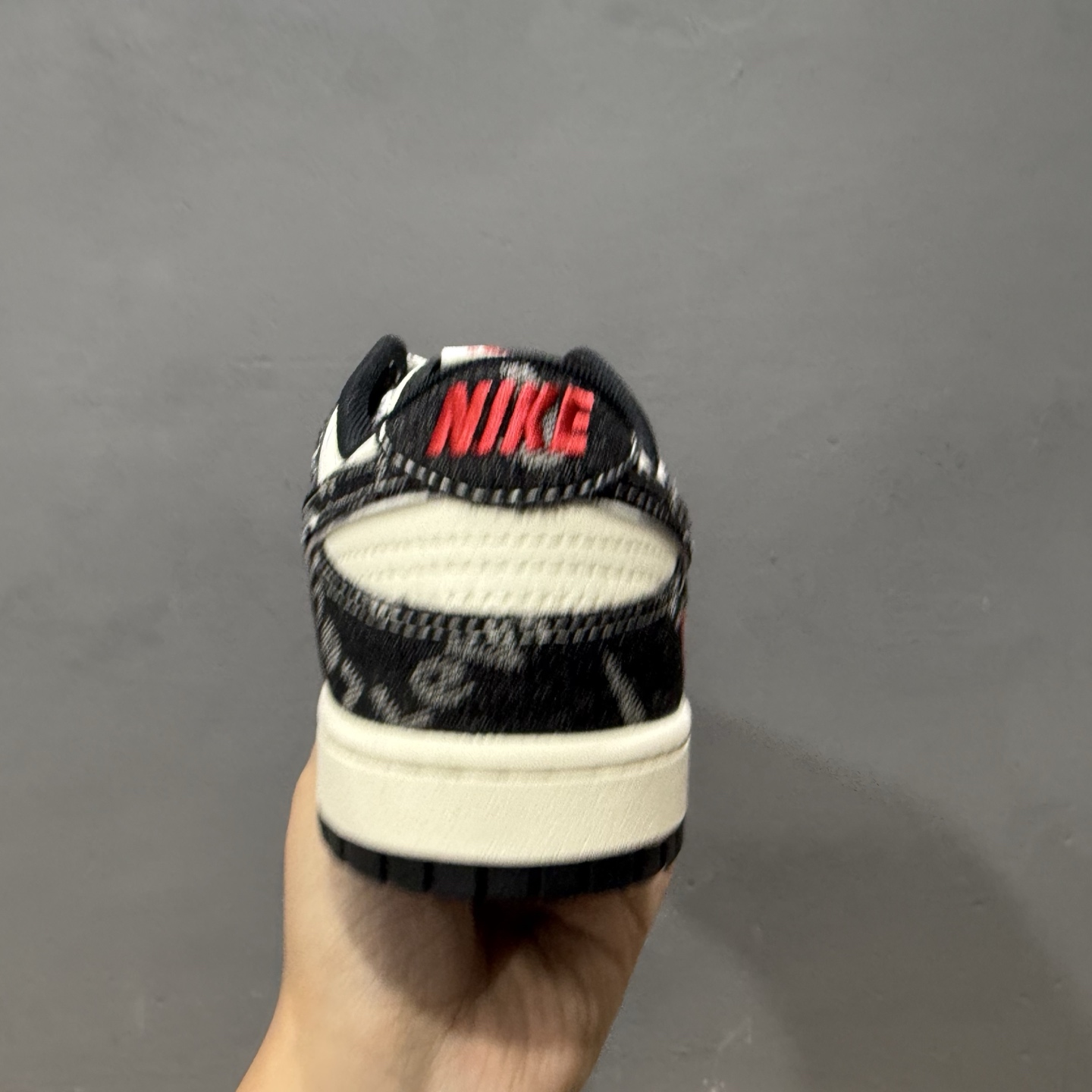 Fragment x Travis Scott x 冠军 Air Jordan 1 Low 三方联名倒钩 LD2025-019