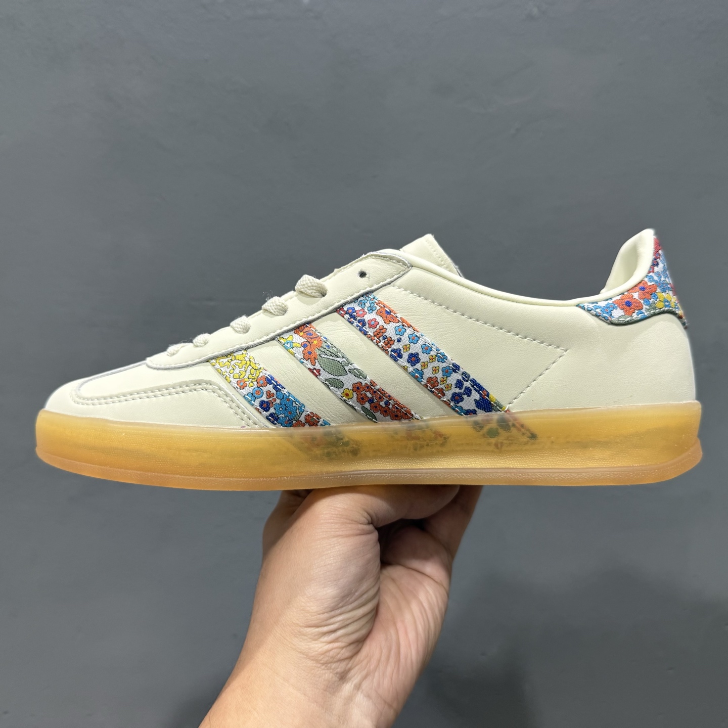AD Gazelle Indoor Trainers 羚羊内训系列低帮复古百搭休闲运动德训风板鞋 JH7370