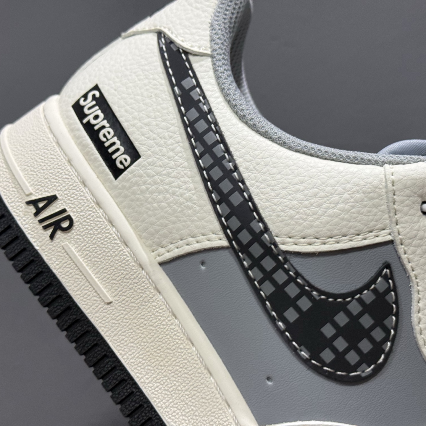 Nike Air Force 1'07 Low Supreme联名 米灰积木 空军一号低帮休闲板鞋 XS1958-568