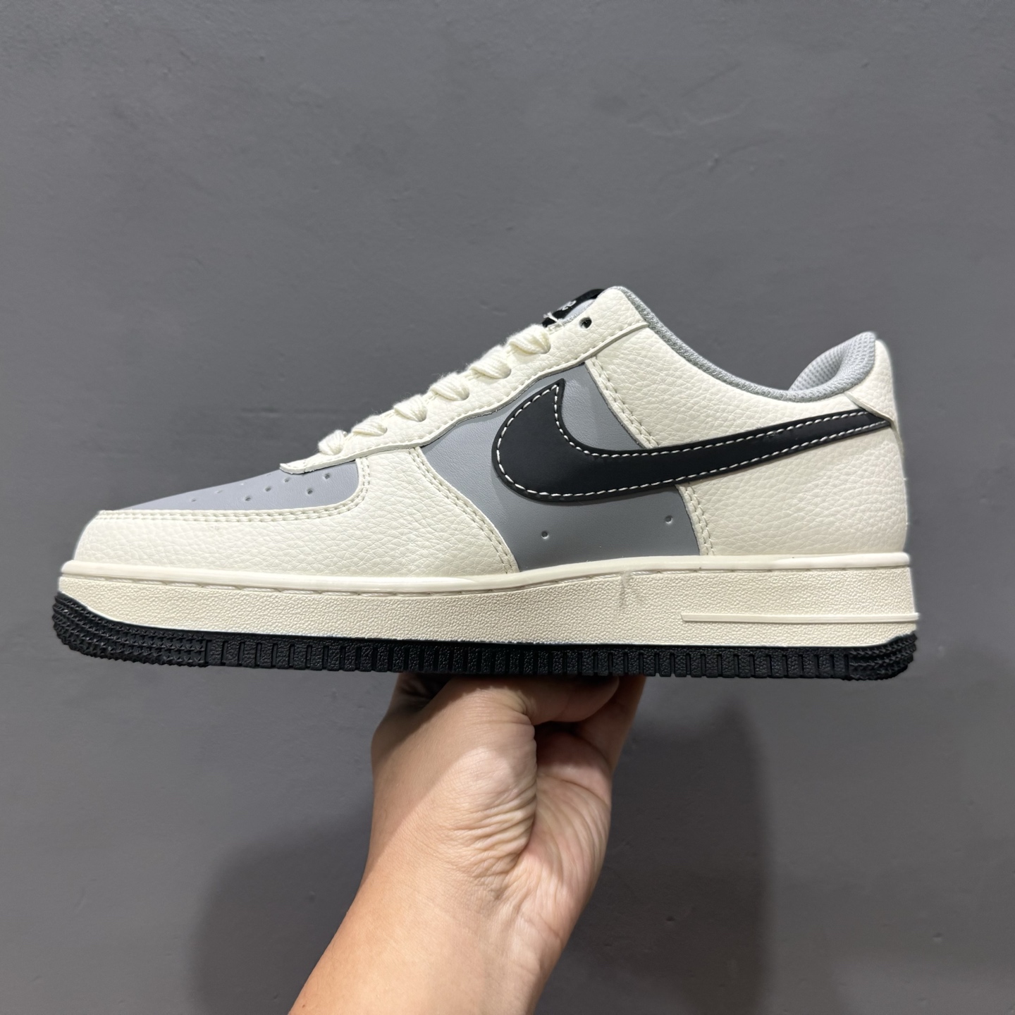 Nike Air Force 1'07 Low Supreme联名 米灰积木 空军一号低帮休闲板鞋 XS1958-568