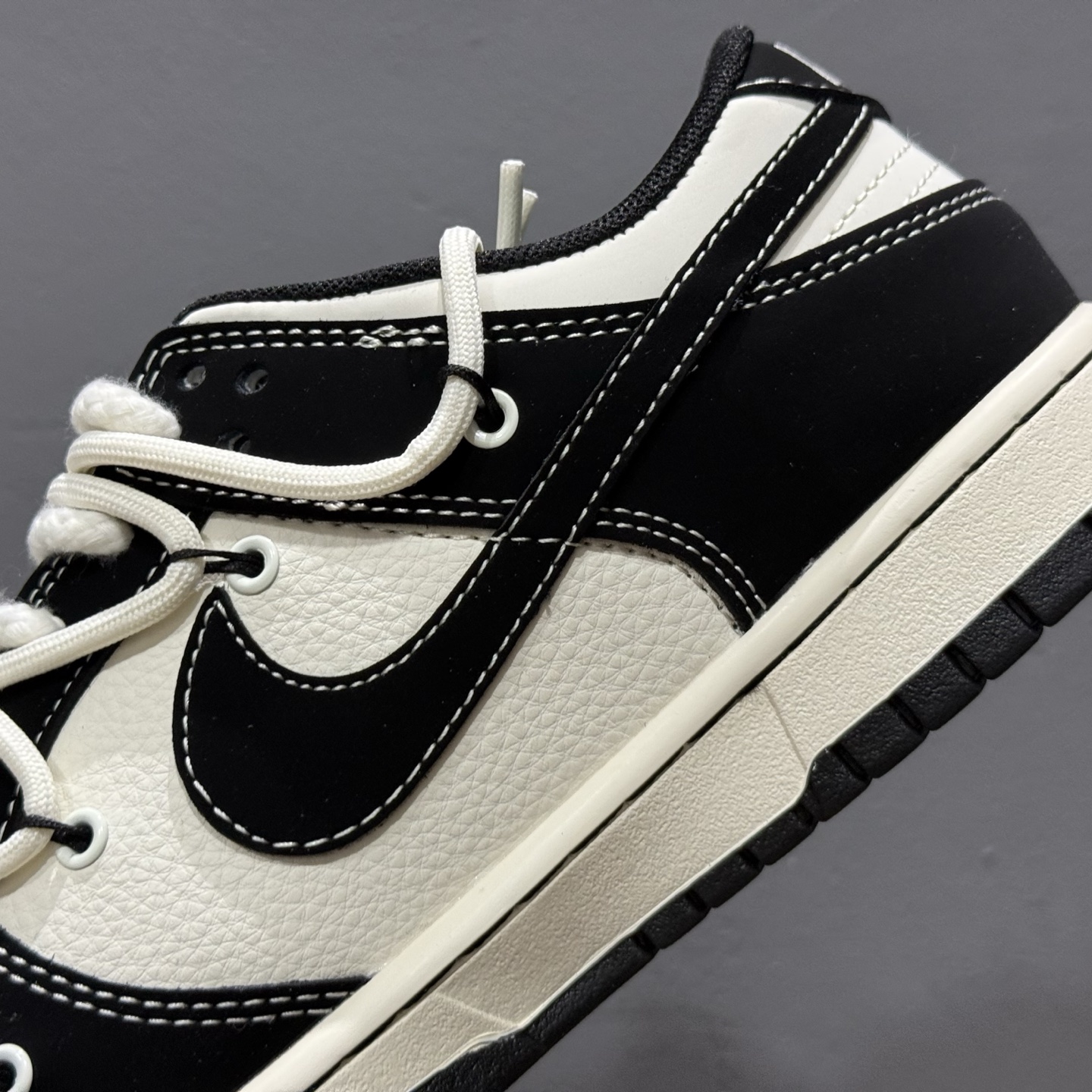 Nike SB Dunk Low 北面系列绑 带黑白黑勾 低帮休闲板鞋 YX5066-287