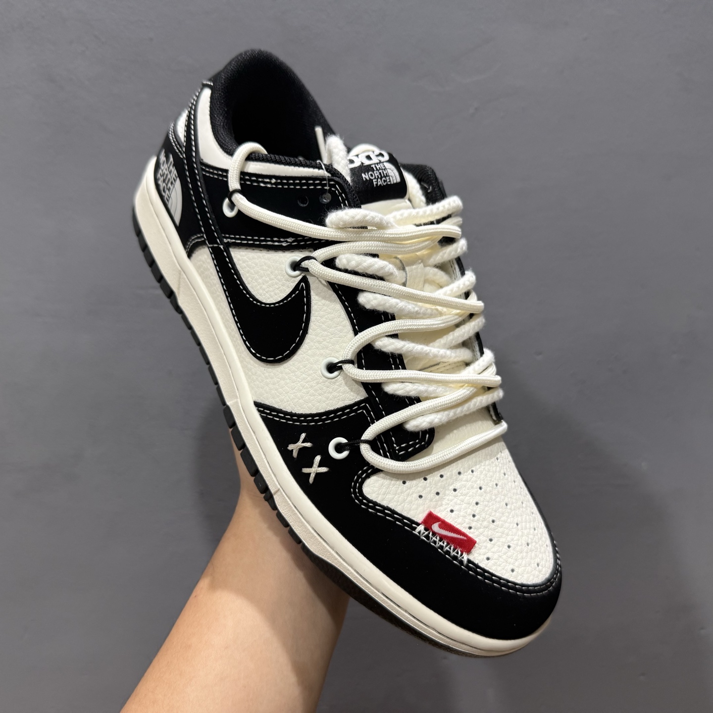 Nike SB Dunk Low 北面系列绑 带黑白黑勾 低帮休闲板鞋 YX5066-287