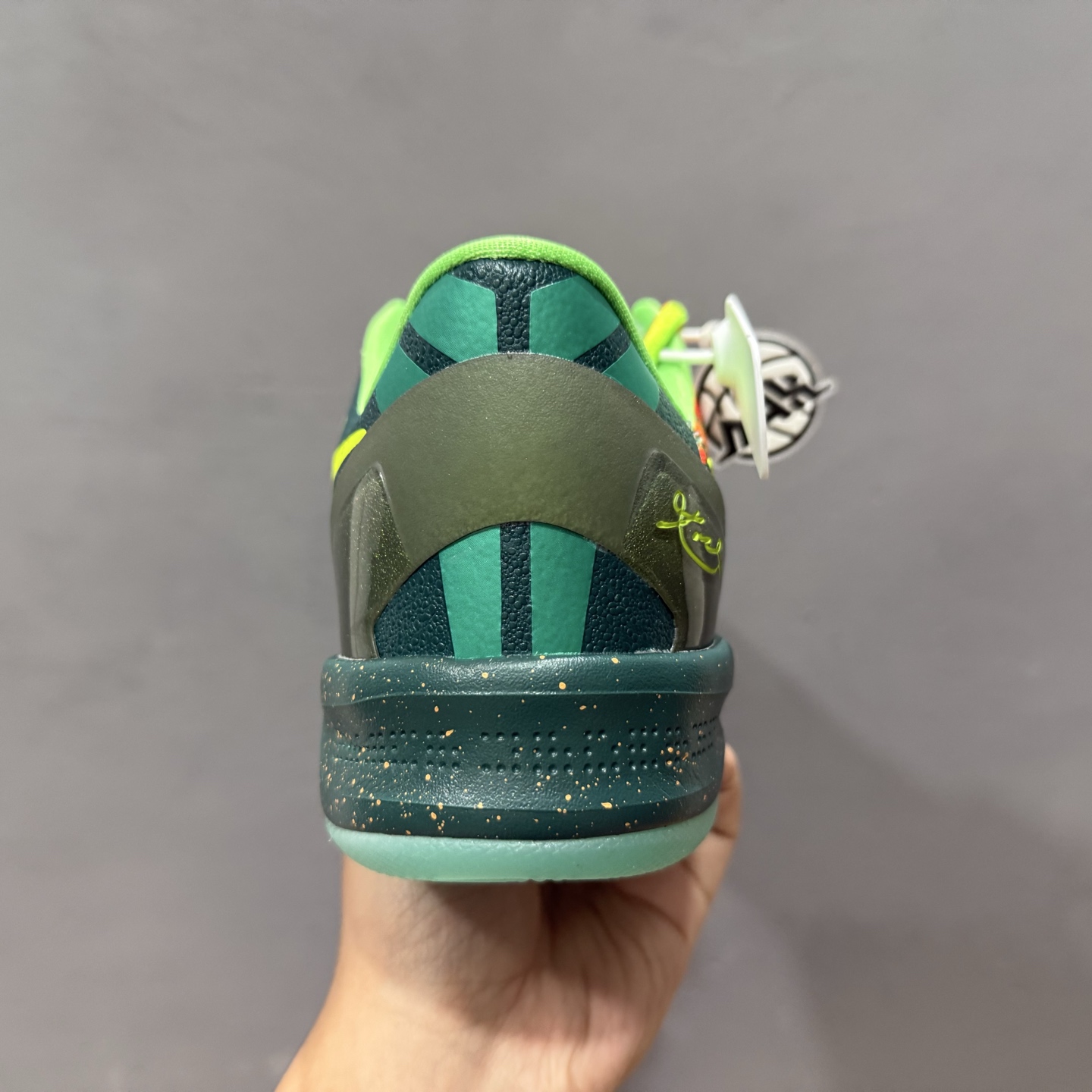 Nike Kobe 8 Protro ”What The Kobe” 科比8代 低帮篮球鞋/鸳鸯 橙蓝