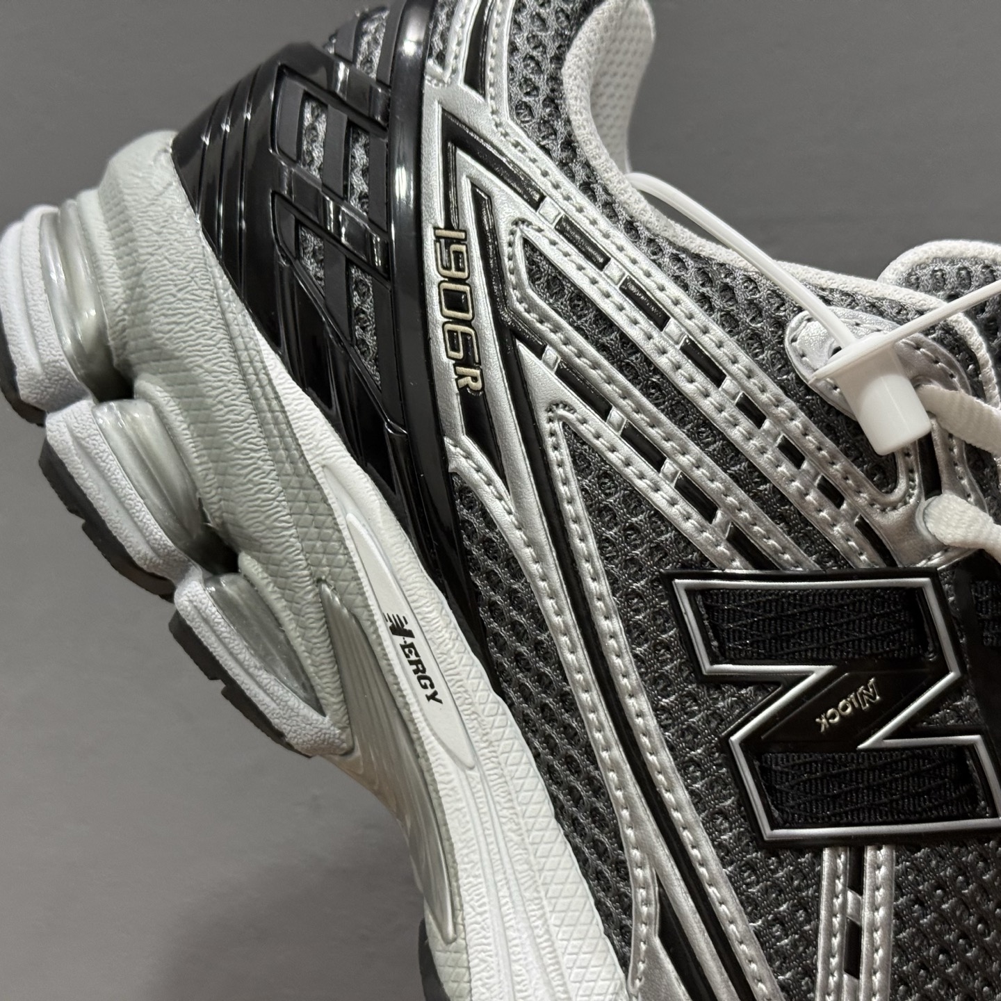 Y版 New Balance 1906系列复古老爹风休闲运动慢跑鞋 U1906RCG