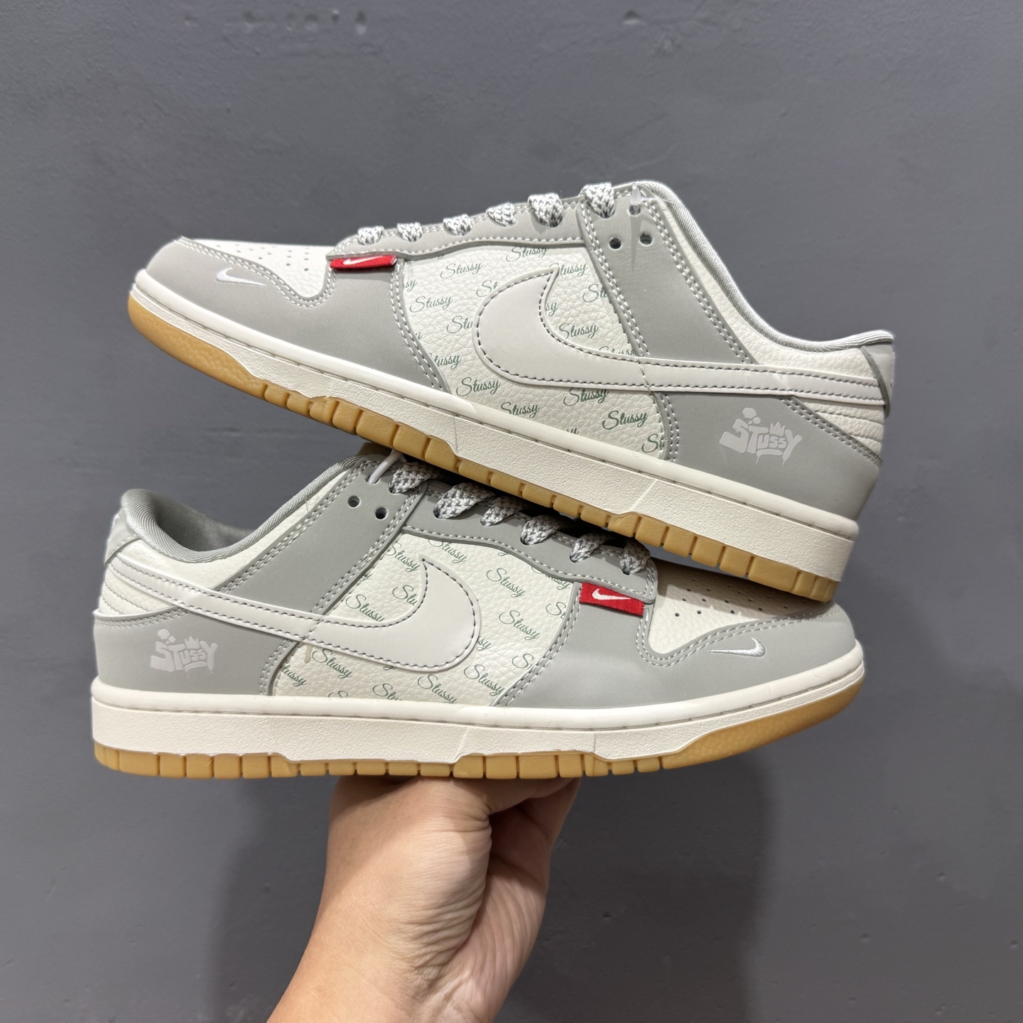 Stussy x Nike Dunk Low 卡通生胶 JJ2508-557