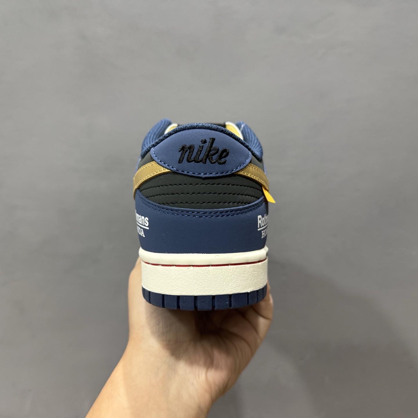 Nike SB Dunk Low 复古白蓝 联名配色 周年高端定制 低帮休闲板鞋 MU0232-365