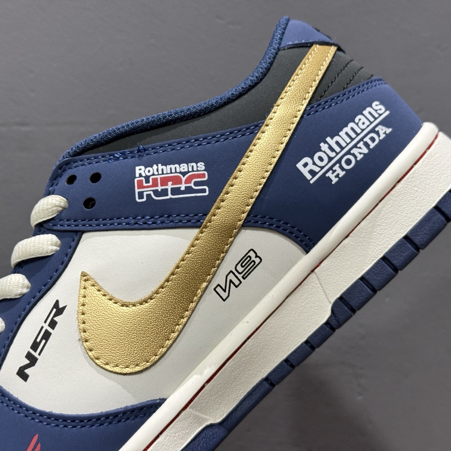 Nike SB Dunk Low 复古白蓝 联名配色 周年高端定制 低帮休闲板鞋 MU0232-365