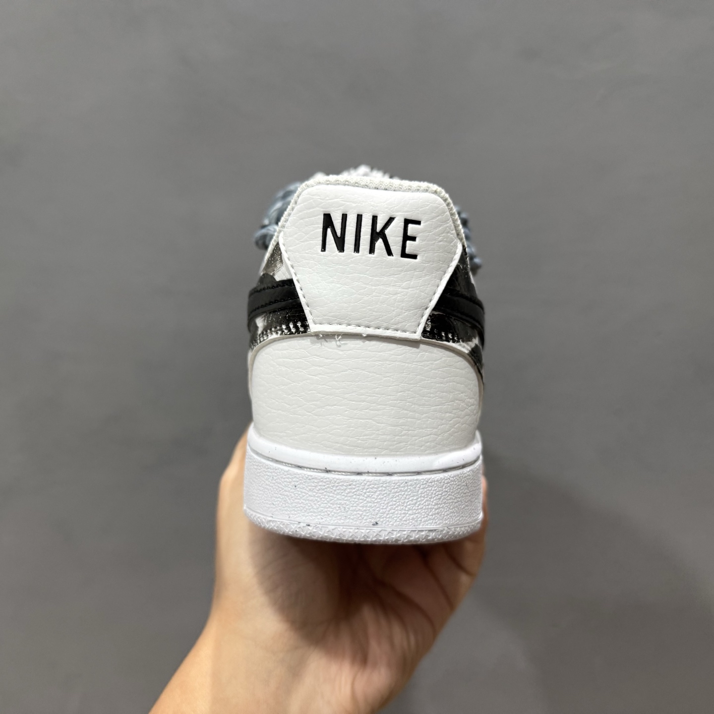 新款出货 原装 NK NK Court Vision 1 “镜之魅影”手绘涂鸦定制板鞋 DH2987-211