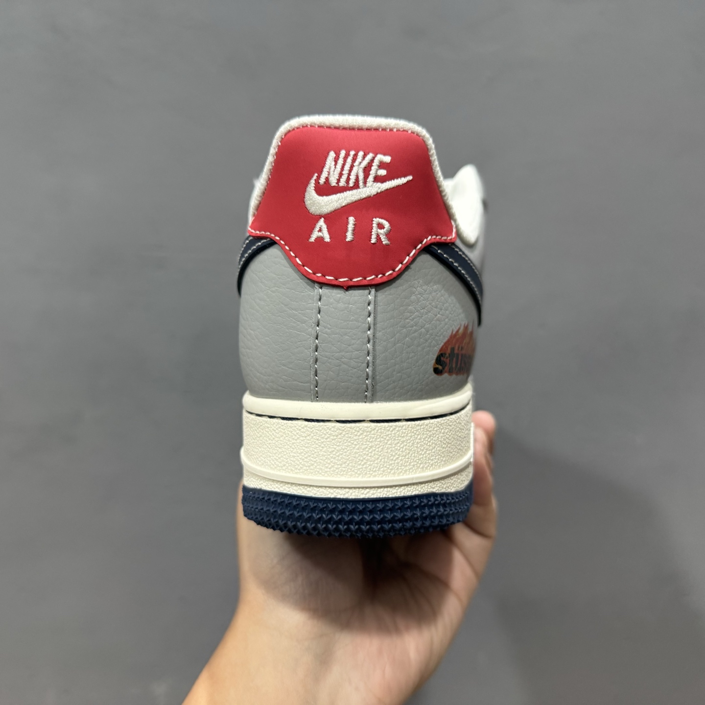 NIKE AIR FORCE 1‘07 LV8 XS1958-555