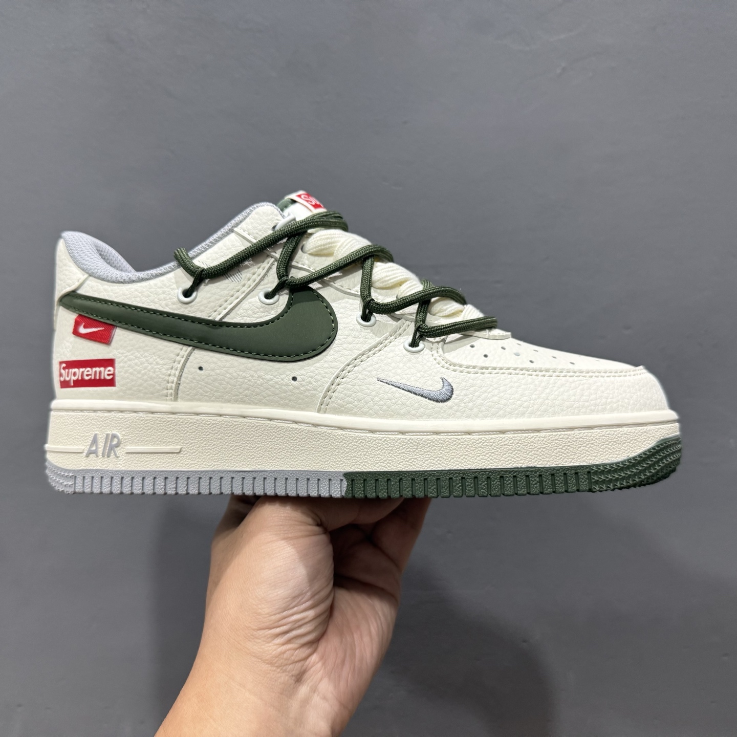 NIKE AIR FORCE 1‘07 LV8 DM6868-070