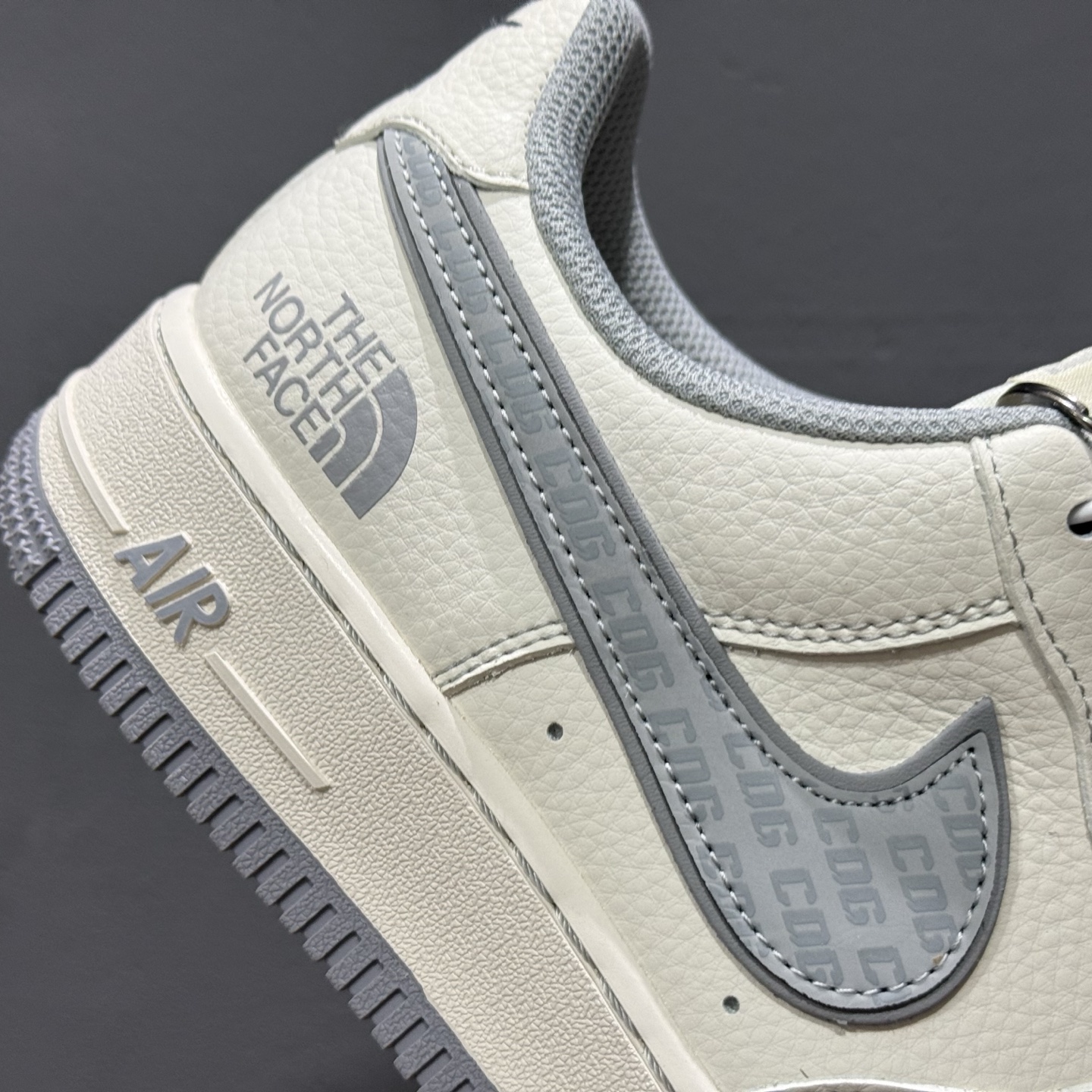 Nike Air Force 1'07 Low 北面联名 CDG米灰勾 空军一号低帮休闲板鞋 HH7518-052