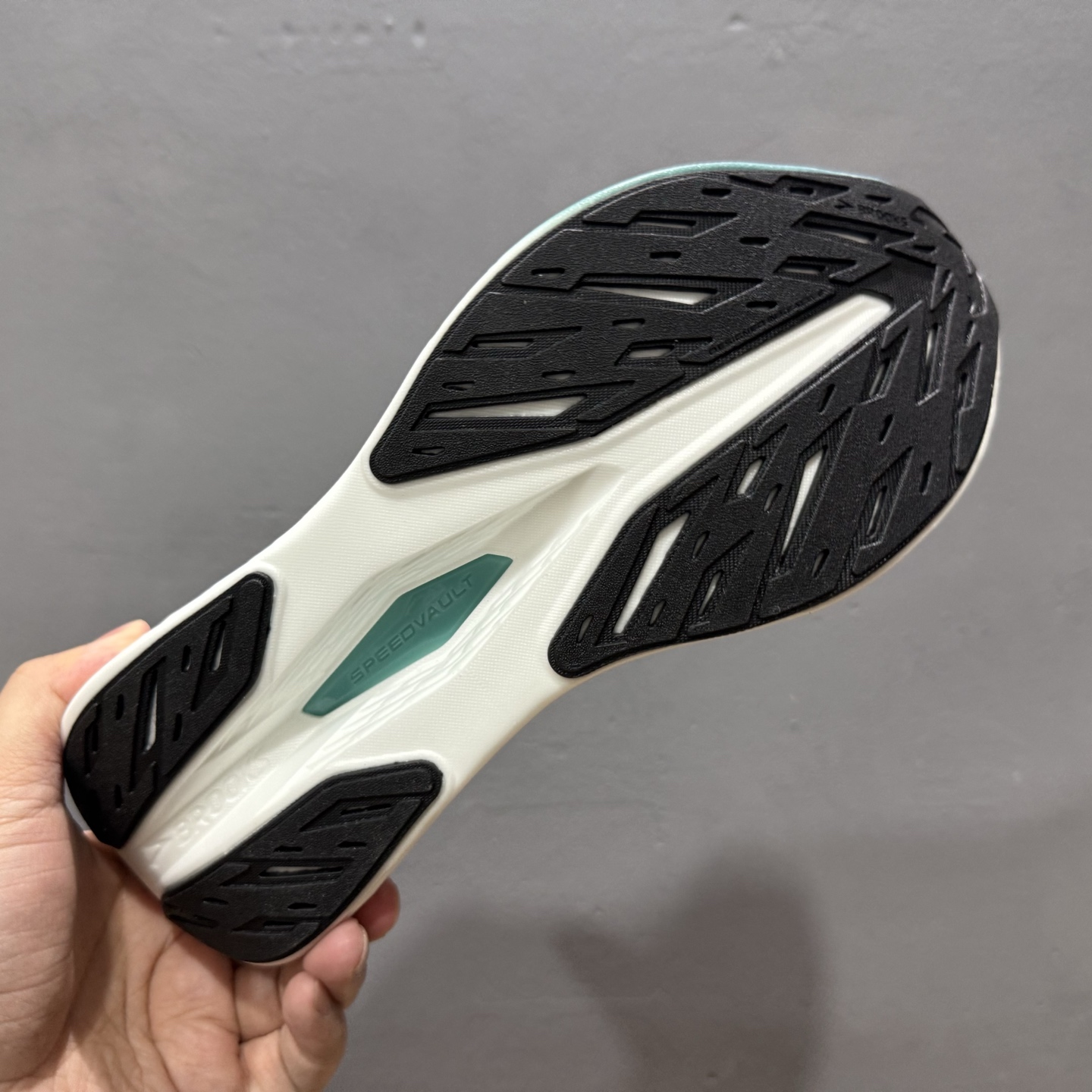 Brooks Hyperion Max 2 布鲁克斯 烈风2 减震竞速马拉松专业跑鞋 1104341D403
