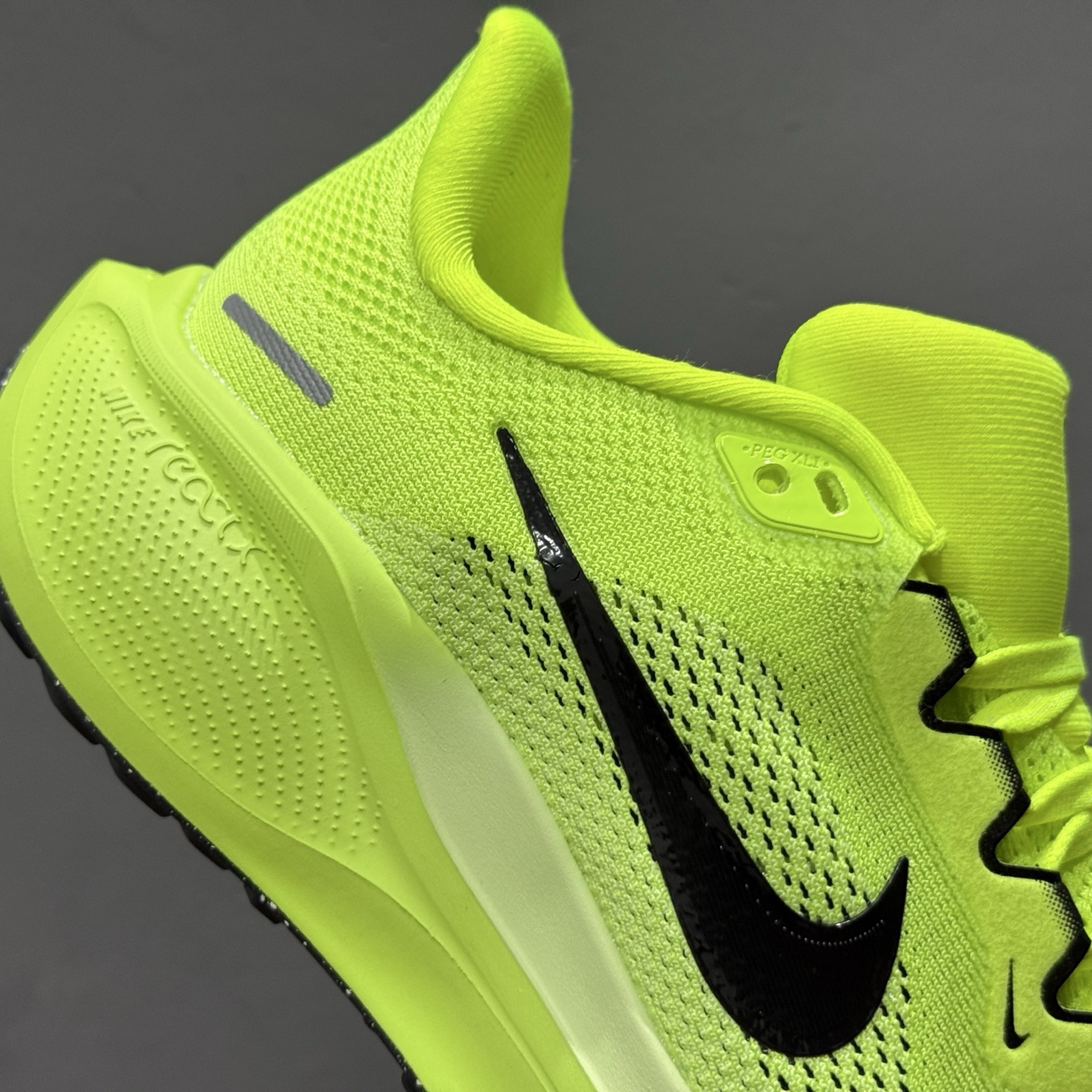 Nike Journey Run 2024跑步鞋 2723-701