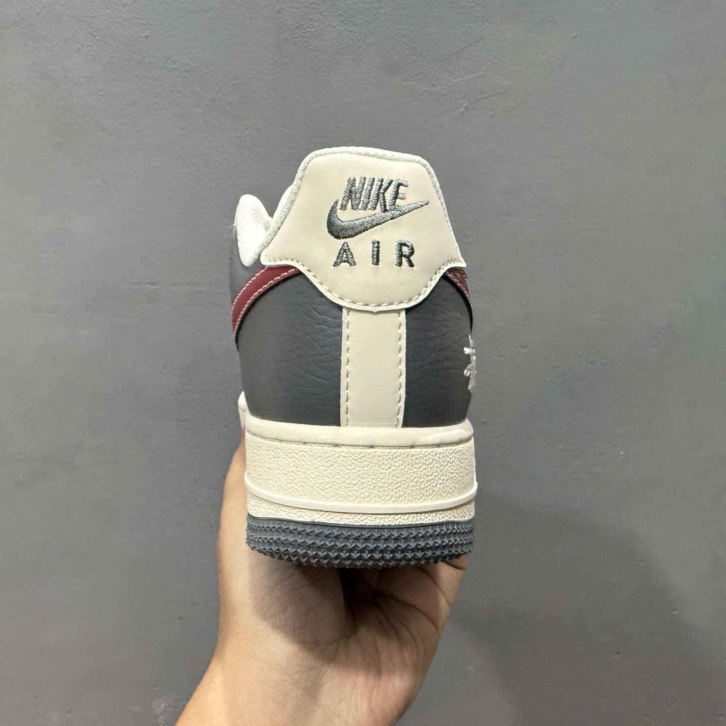 NIKE AIR FORCE 1‘07 LV8 XS1958-573