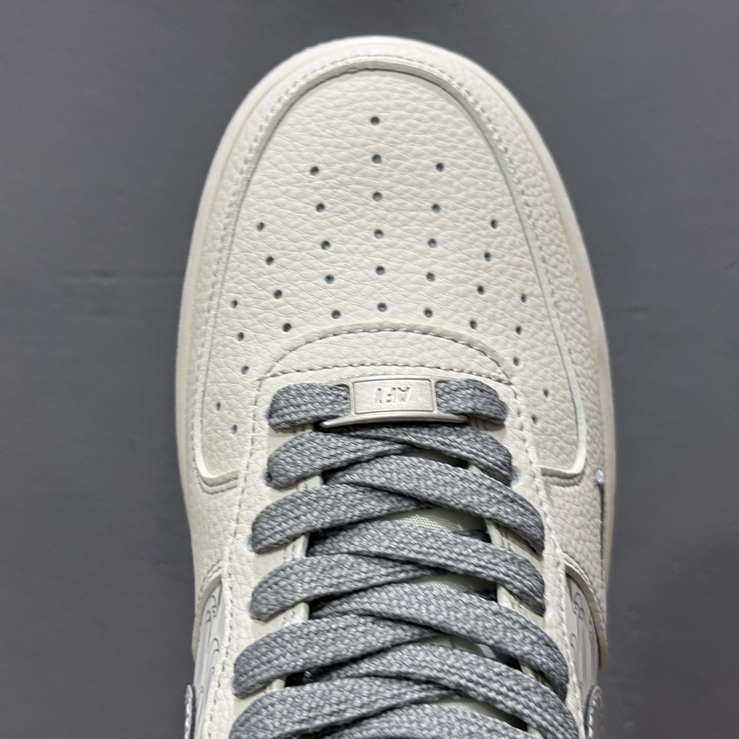NIKE AIR FORCE 1‘07 LV8 HH7518-070