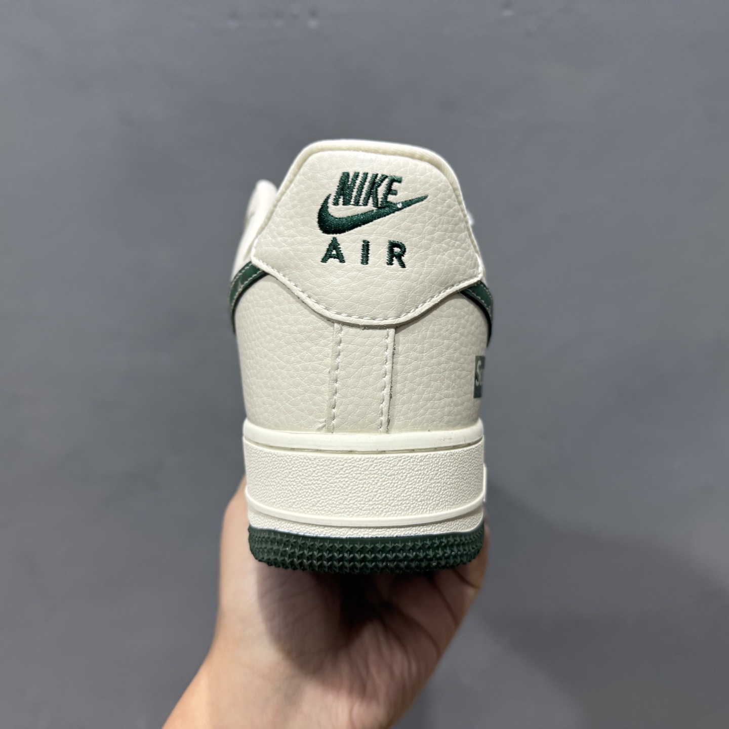 Nike Air Force 1'07 Low Supreme联名 绿迷彩勾 空军一号低帮休闲板鞋 KK1988-069