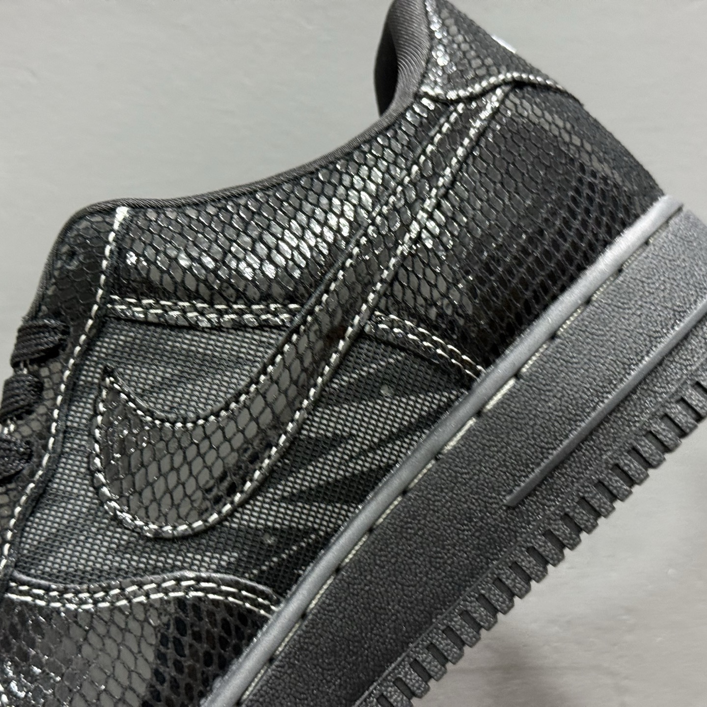 Nike Air Force 1'07 Low 闪电联名 黑蛇鳞 空军一号低帮休闲板鞋 SC9207-529