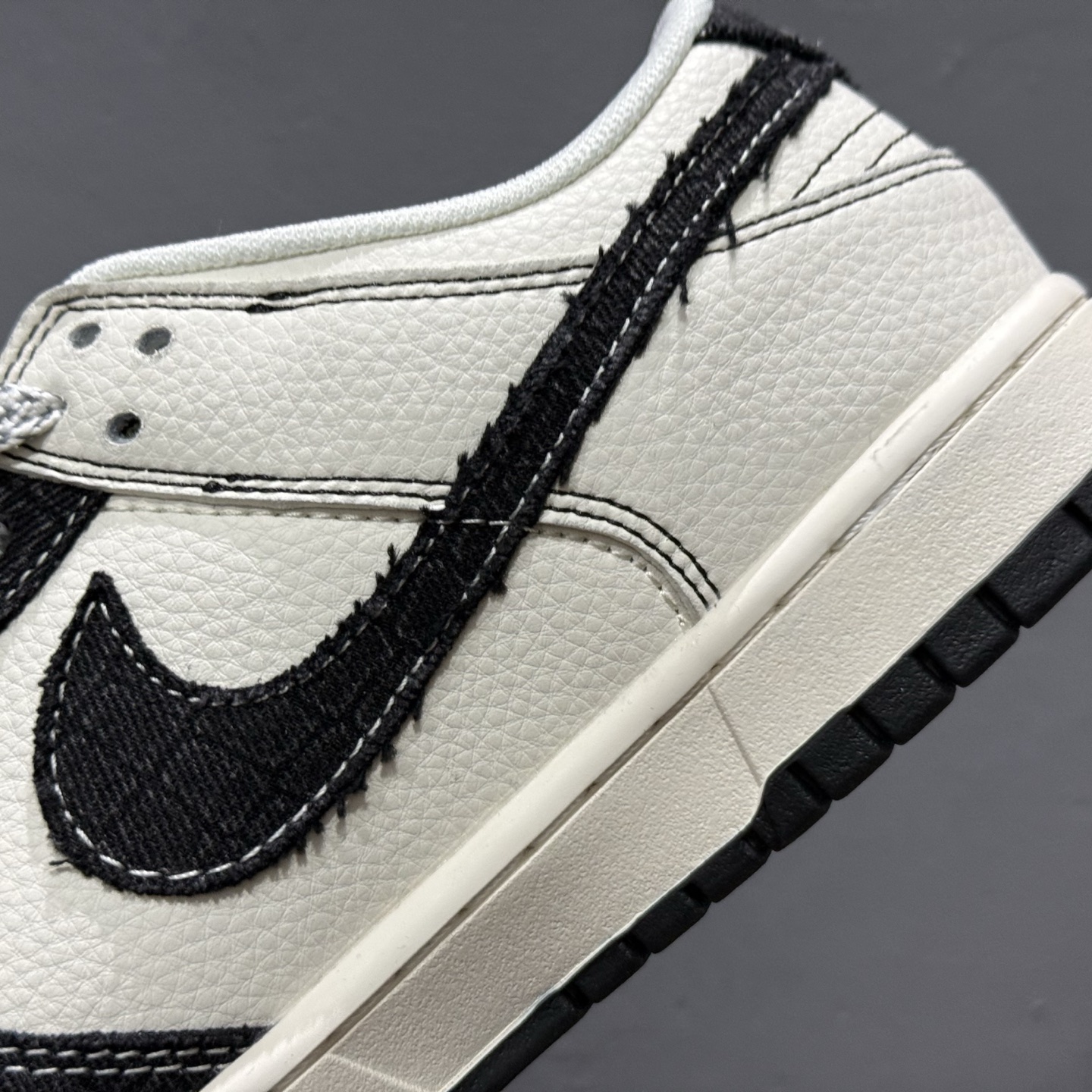 Louis Vuitton x Nike Dunk Low 牛仔布黑勾 FC1688-223