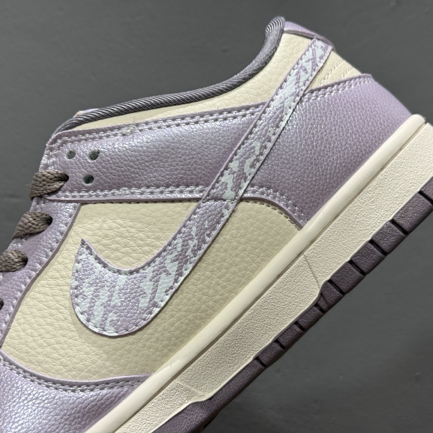 Nike SB Dunk Low 北面系列亮 面紫勾 周年高端定制 低帮休闲板鞋 KK1333-039