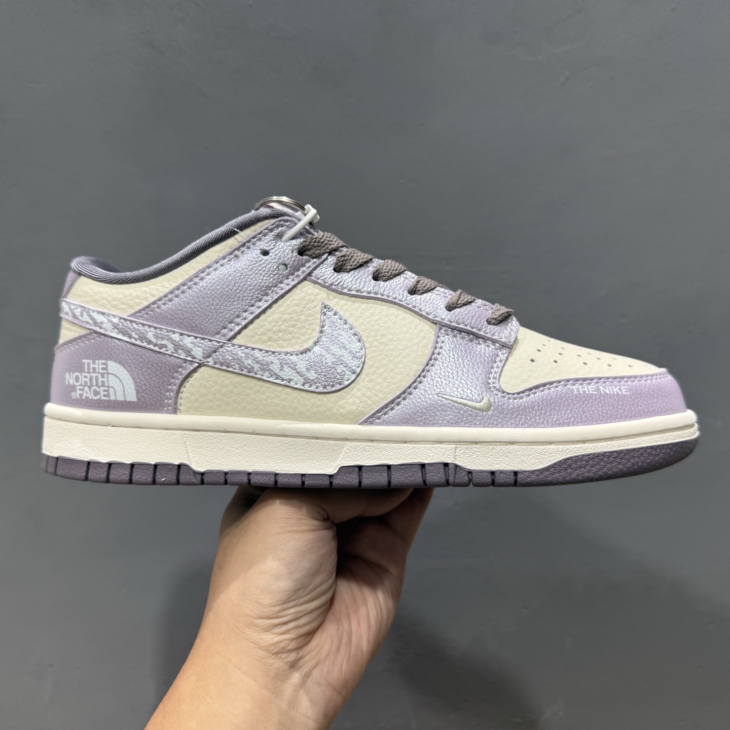 Nike SB Dunk Low 北面系列亮 面紫勾 周年高端定制 低帮休闲板鞋 KK1333-039