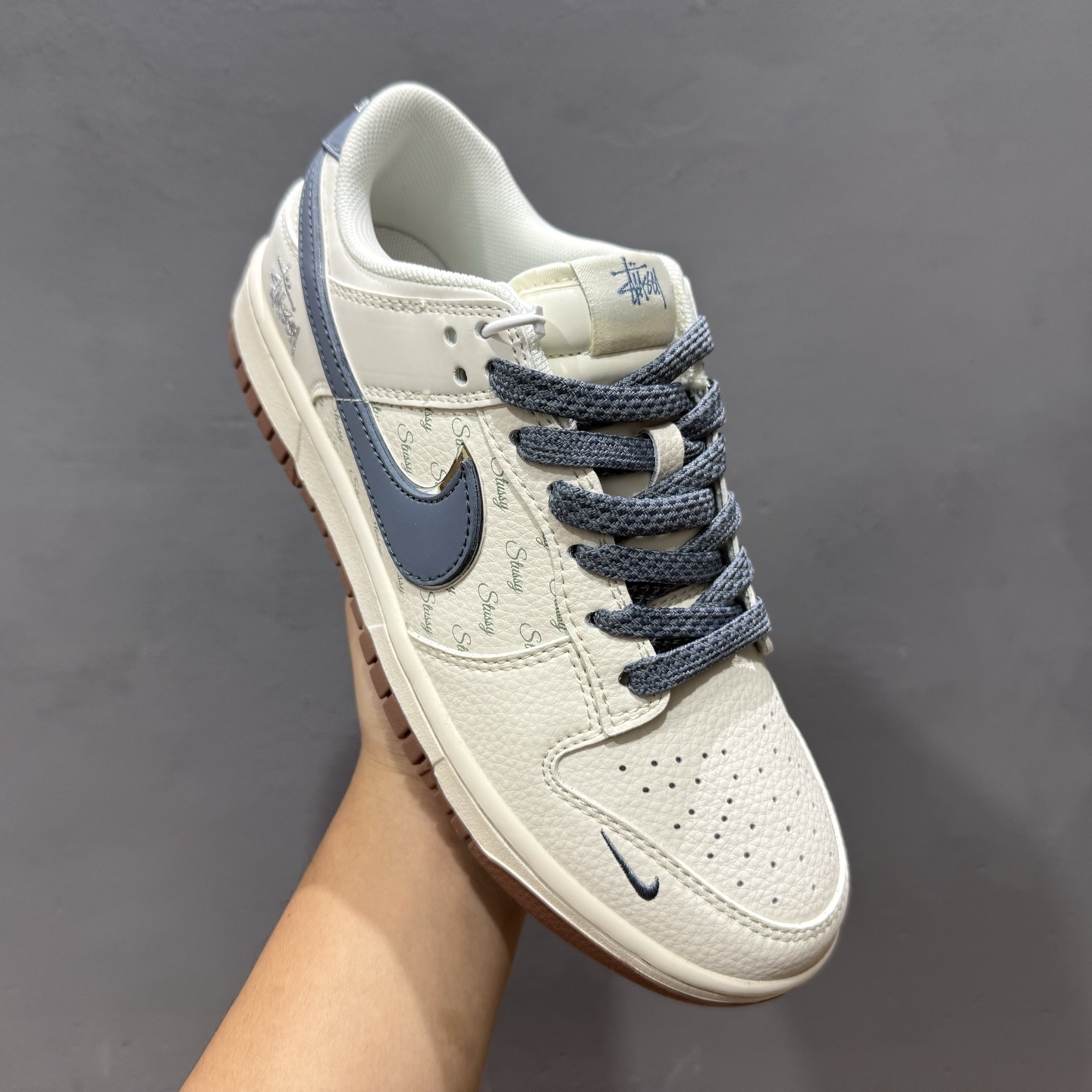 280 Nike SB Dunk Low 斯图西联 名 浅蓝棕 周年高端定制 低帮休闲板鞋 ZH2598-247