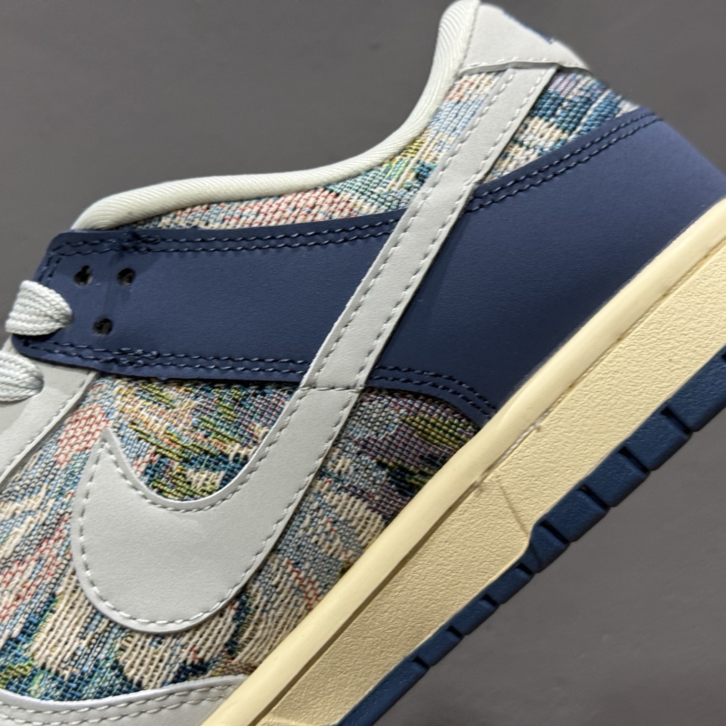 220 XC版 Nk SB Dunk Low UN联名-飞泉绿 周年高端定制 低帮休闲板鞋 JH8310-950