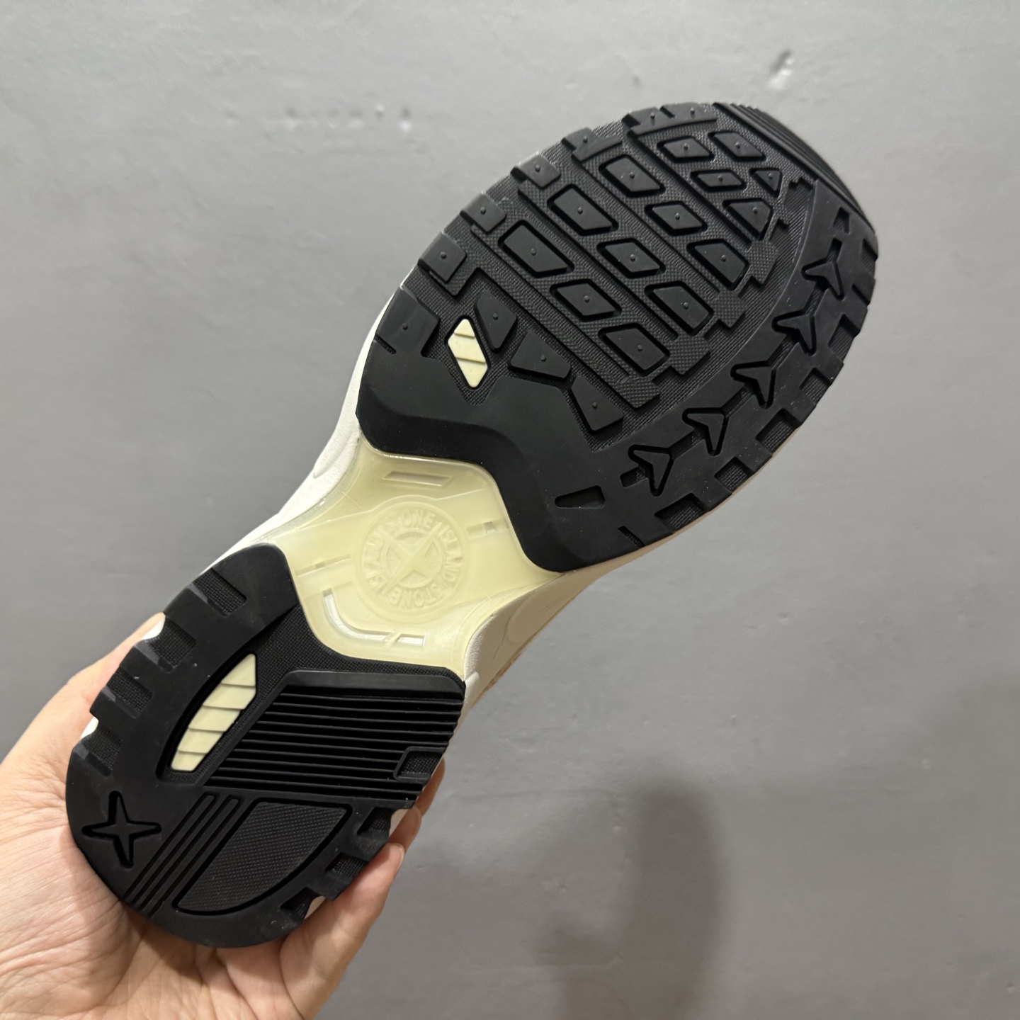 Stone Island Grime Panelled 石头岛黑褐色舒适时尚低帮生活休闲鞋