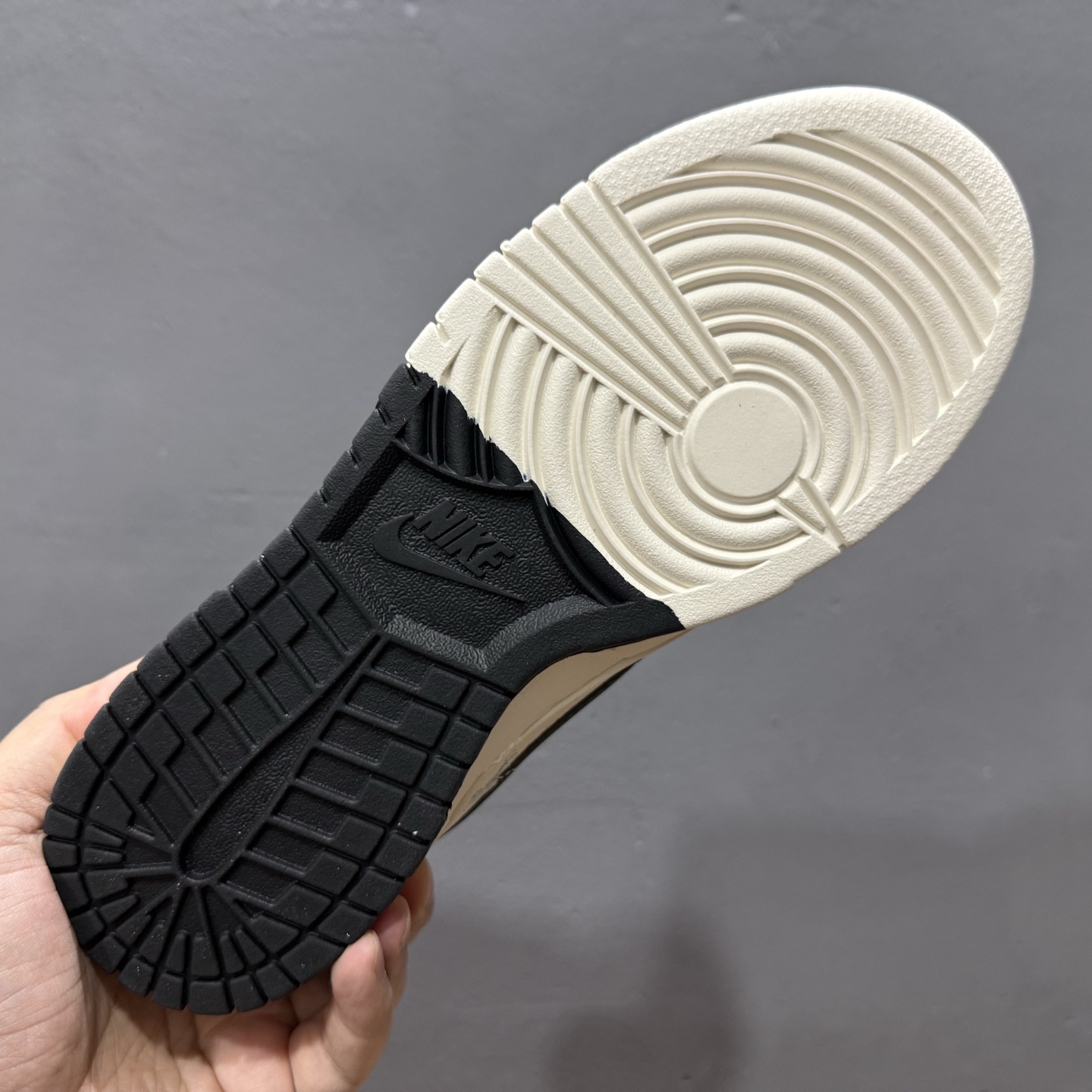 280 Nike SB Dunk Low 斯图西联名 立体黑勾 周年高端定制 低帮休闲板鞋 XS6089-537