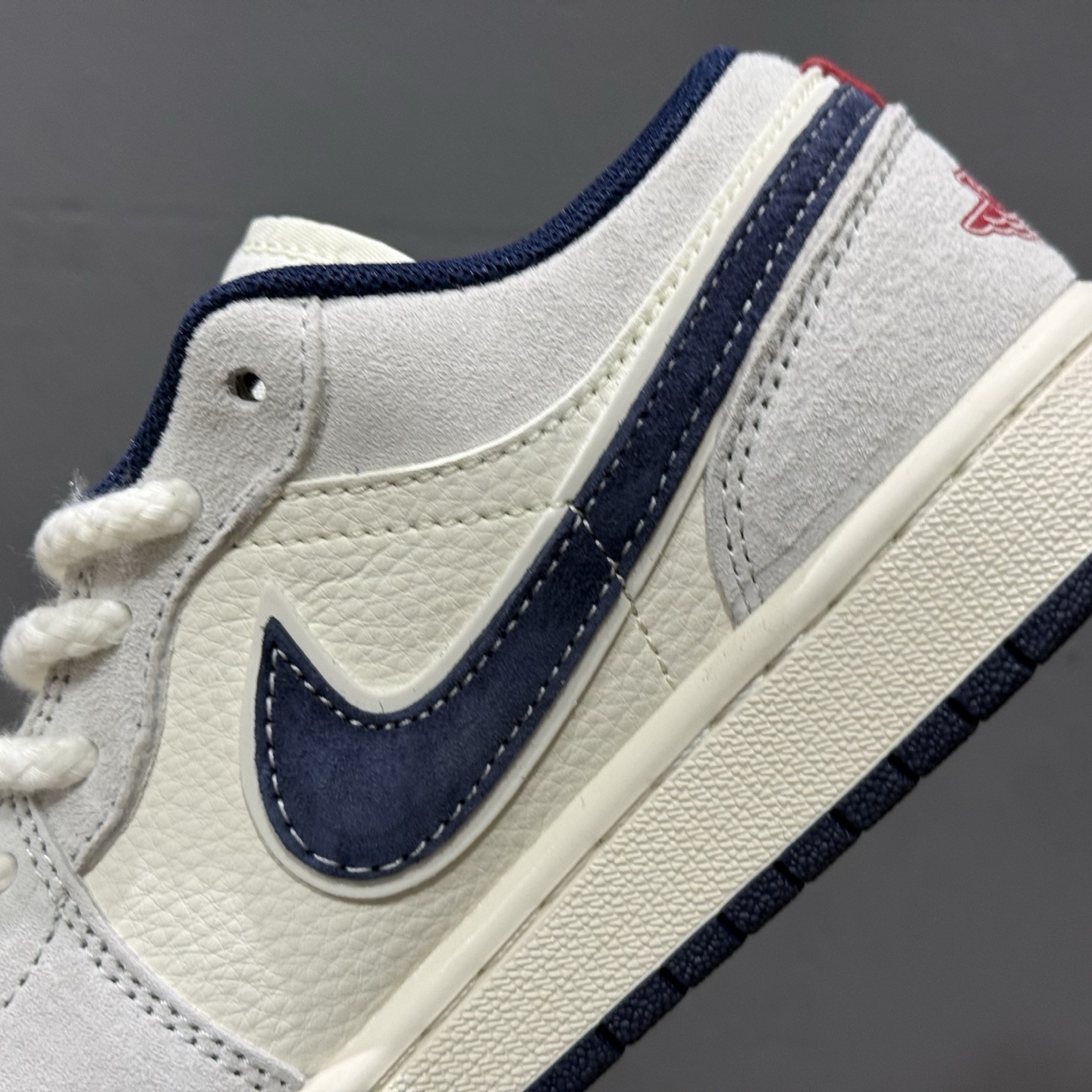 280 Air Jordan 1 Low AJ1 乔1斯图西 联名 猪八深蓝勾 高端定制 低帮复古篮球鞋 YX5066-303